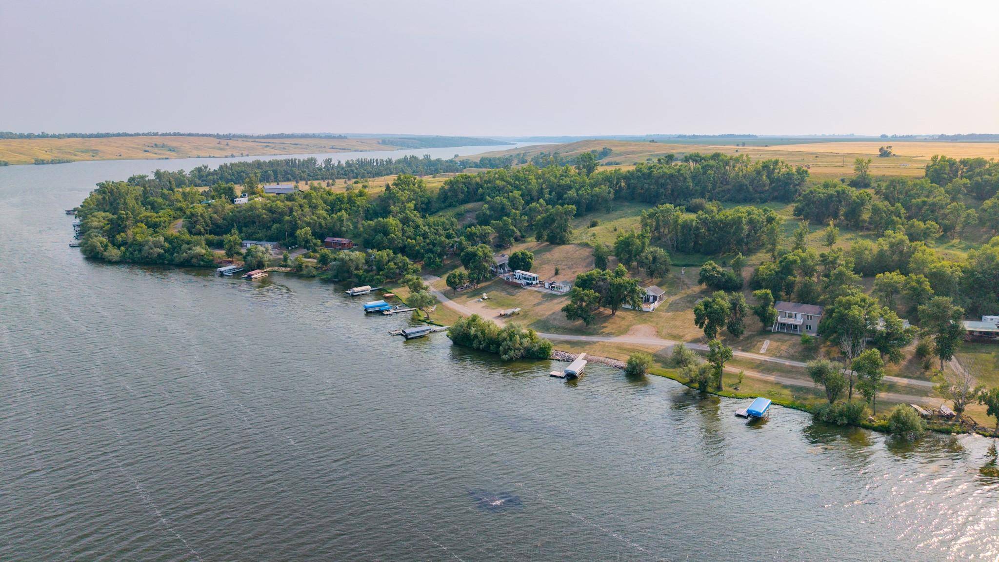 2213 116w AVE SE, Rogers, ND 58479