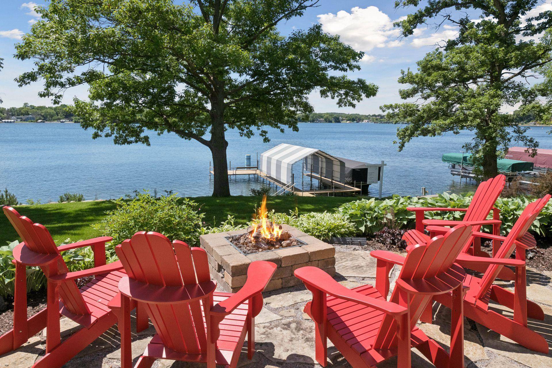 5155 Weeks RD, Greenwood, MN 55331