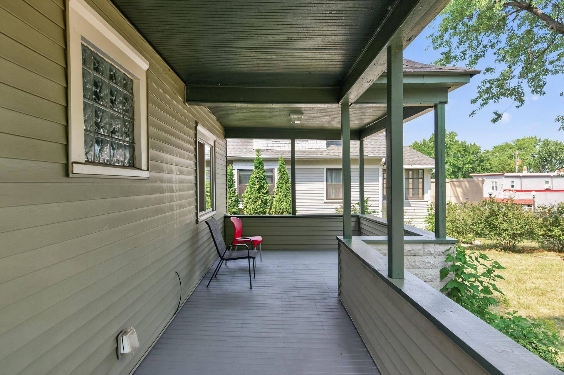 663 Smith AVE S, Saint Paul, MN 55107