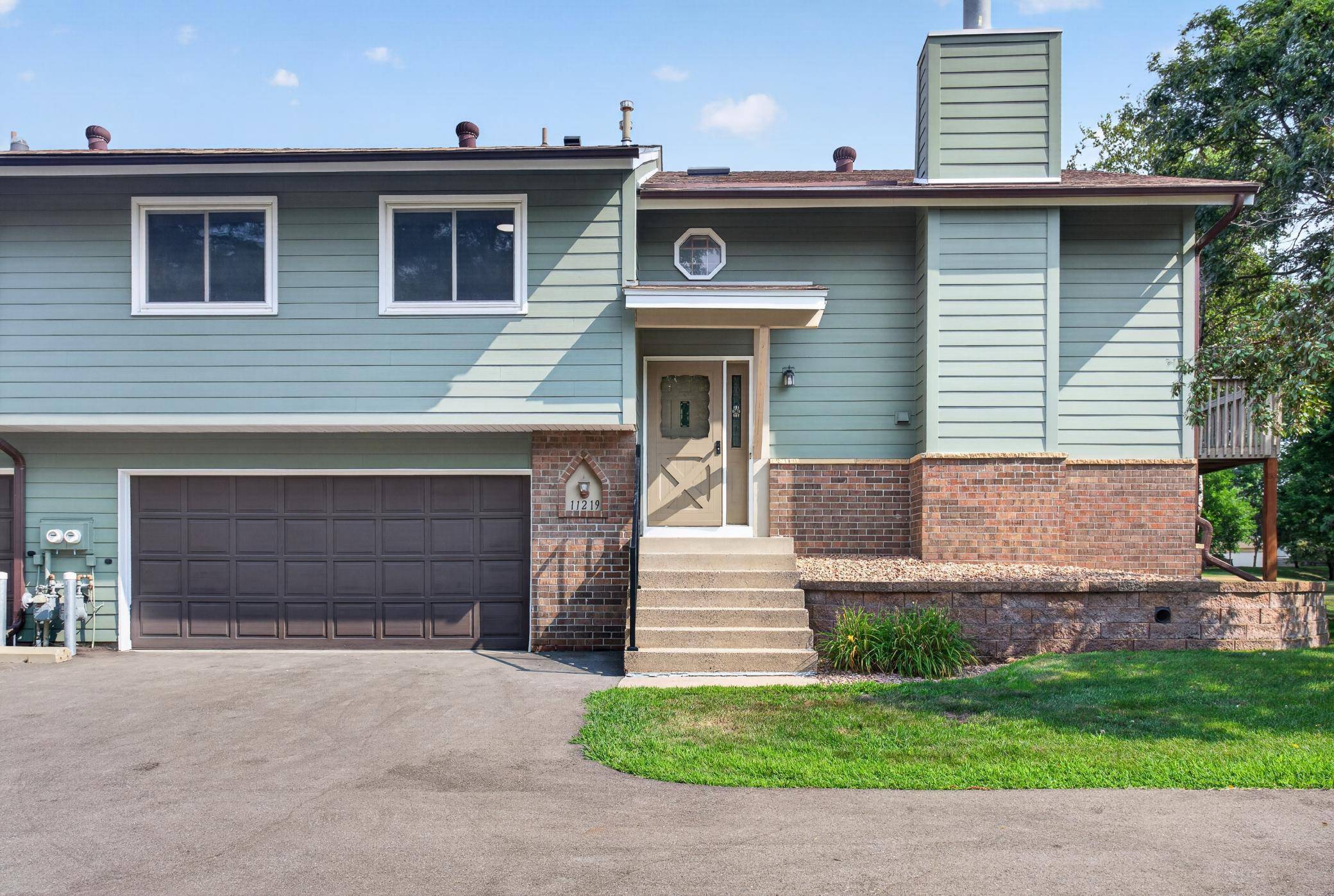 11219 Xavier RD, Bloomington, MN 55437