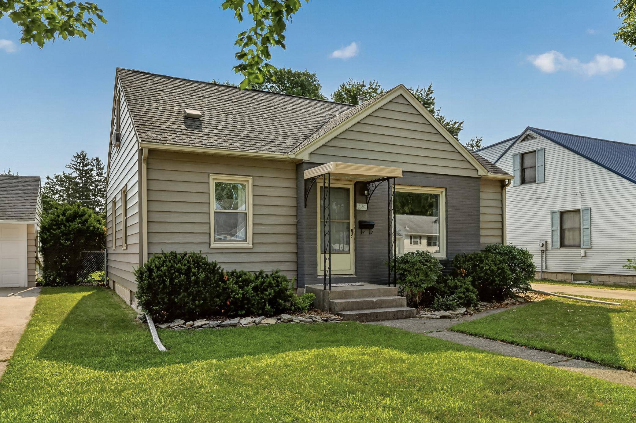 724 14th AVE NE, Rochester, MN 55906