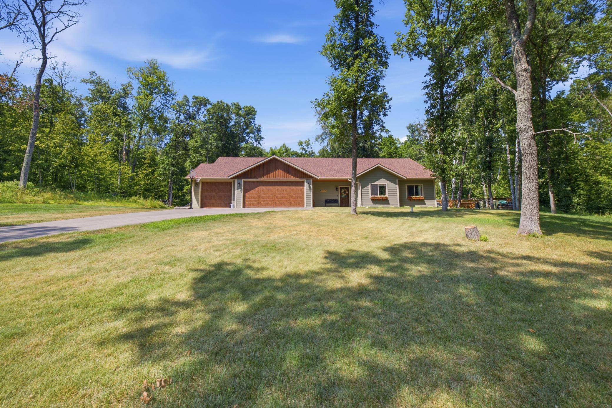8356 Flower TRL, Breezy Point, MN 56472