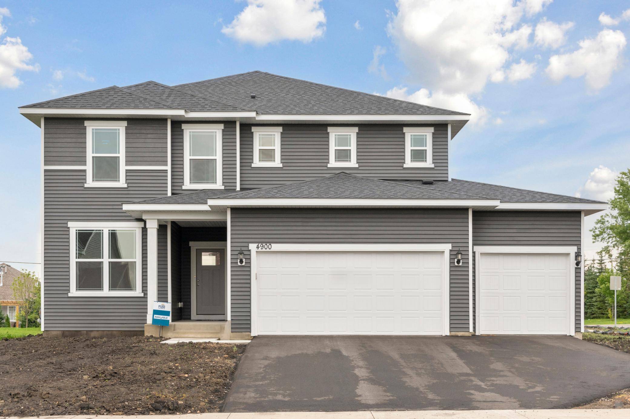 15016 Ashtown LN, Rosemount, MN 55068