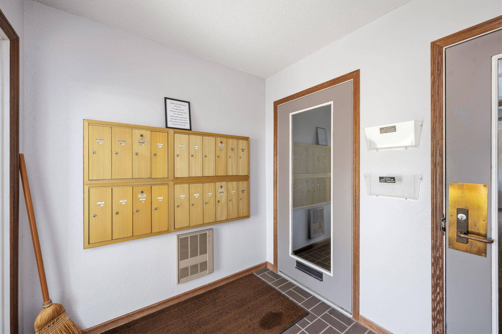232 S Dewey ST #101, Fairmont, MN 56031