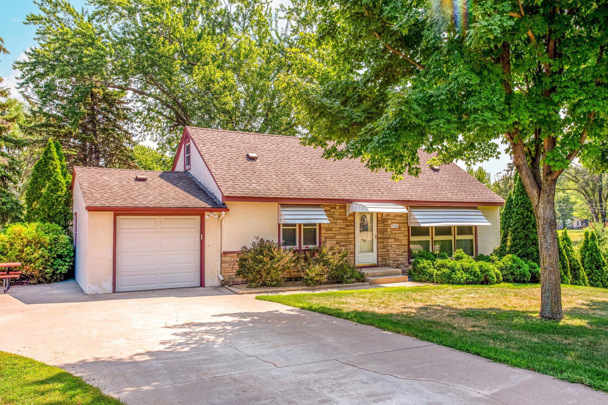 9380 Revere LN N, Maple Grove, MN 55369