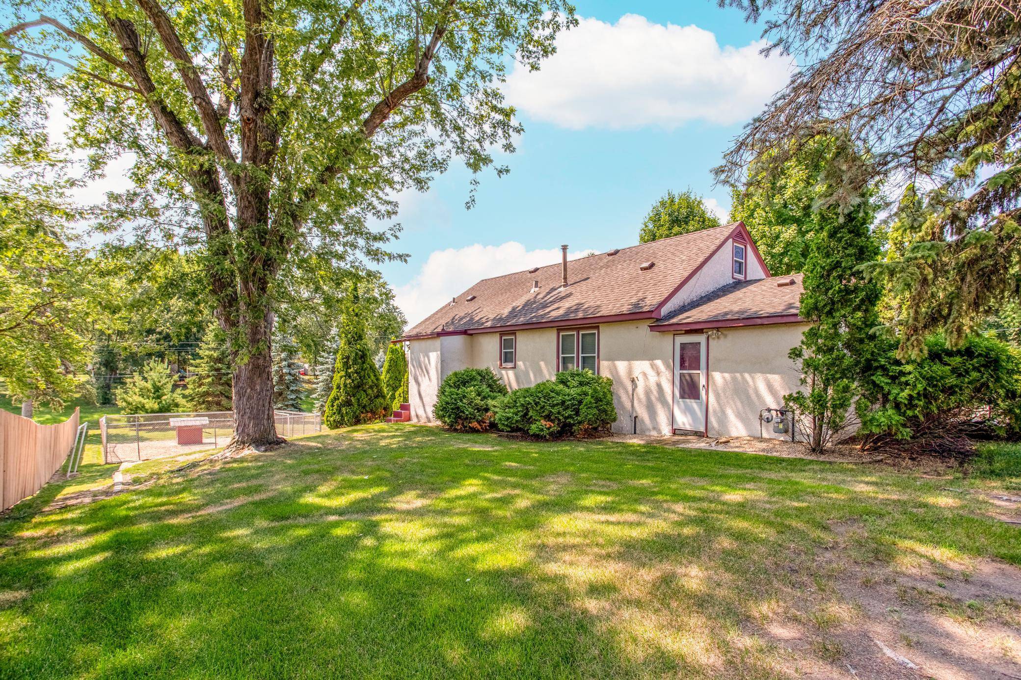 9380 Revere LN N, Maple Grove, MN 55369