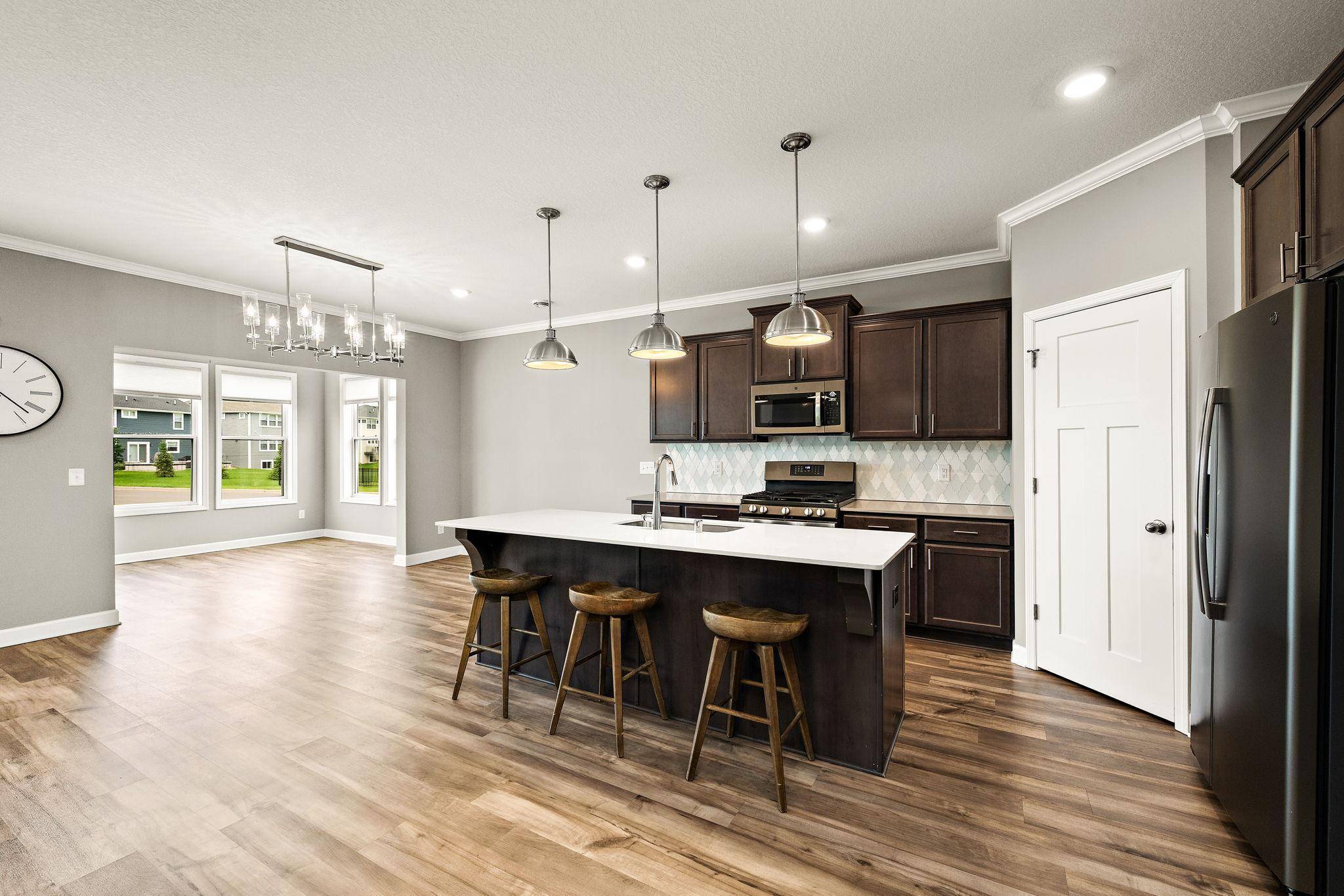 8388 Yearling DR, Woodbury, MN 55129