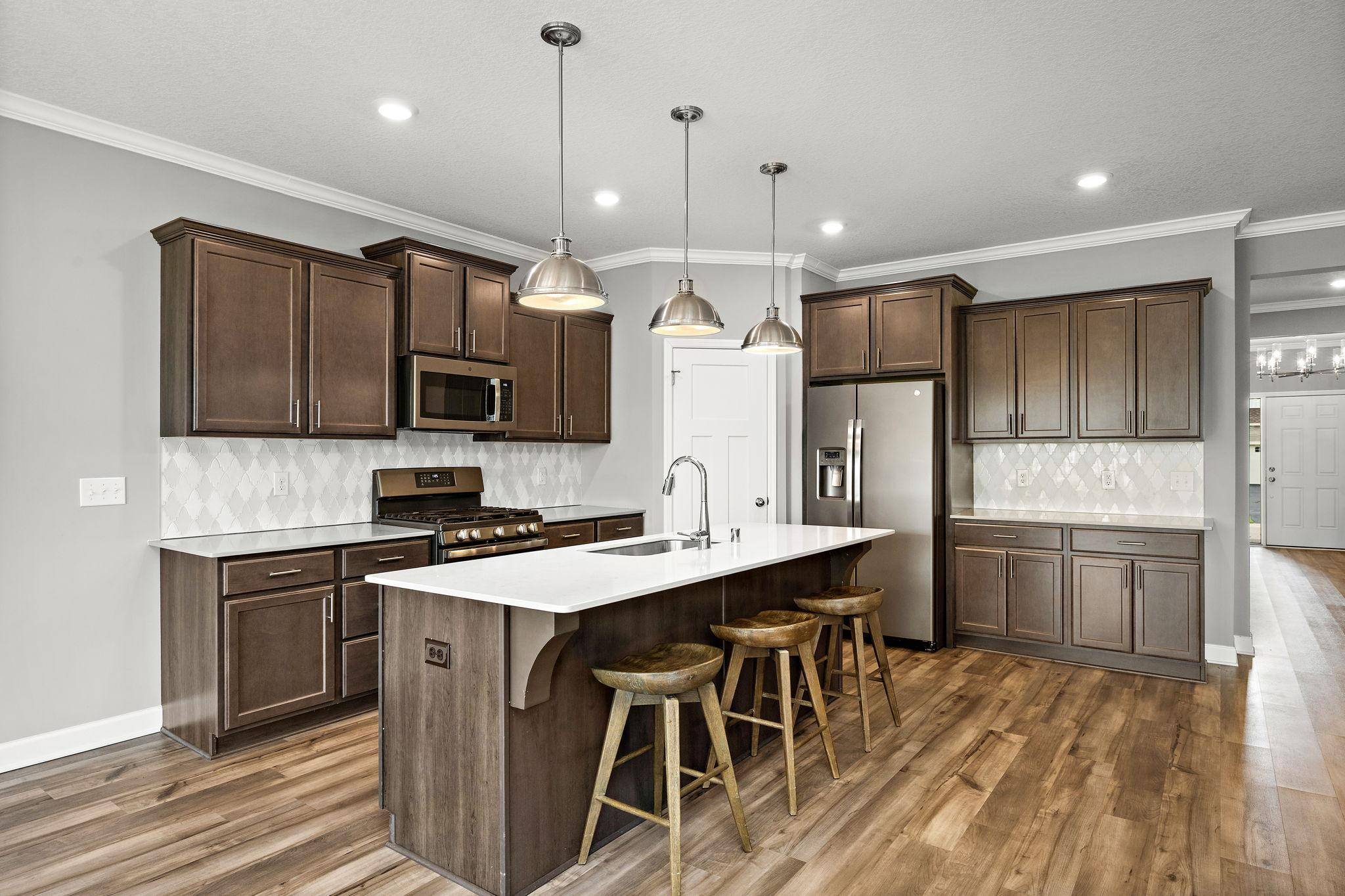 8388 Yearling DR, Woodbury, MN 55129