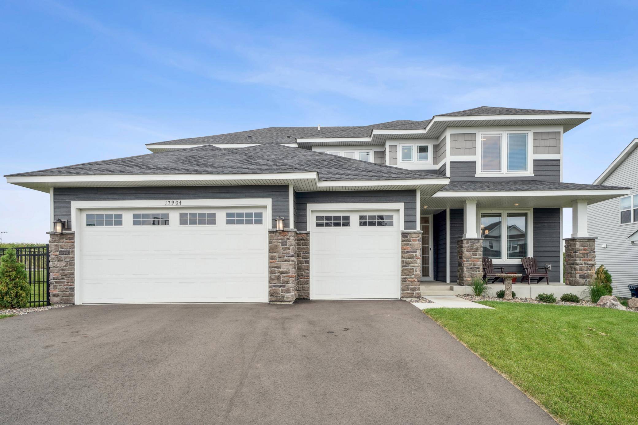 17904 Hinckley AVE, Lakeville, MN 55044