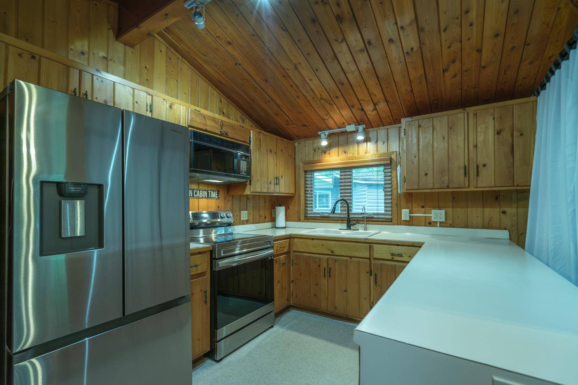 8672 Wren DR, Pequot Lakes, MN 56472