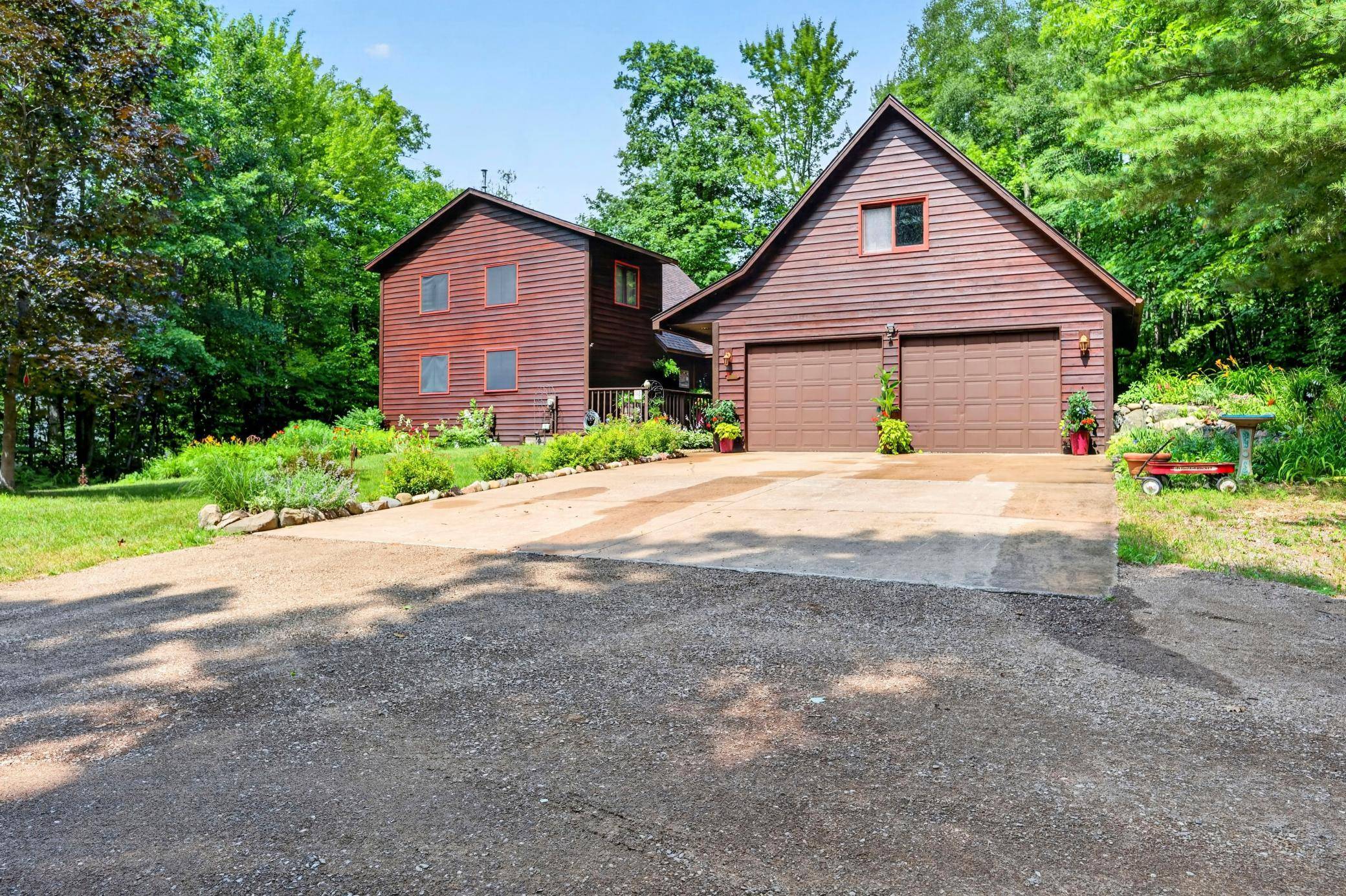 11288 W Quail LN, Hayward, WI 54843