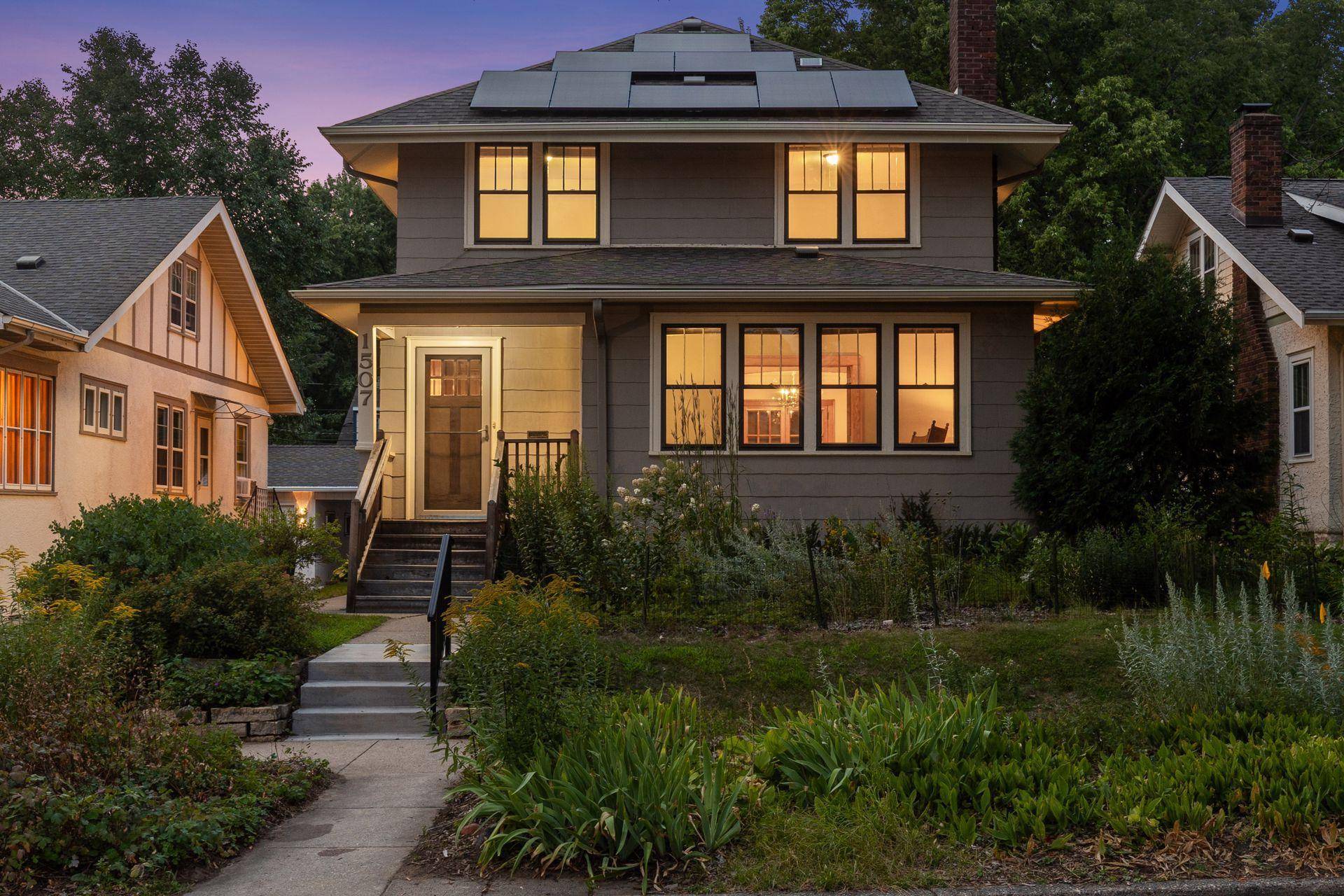 1507 Osceola AVE, Saint Paul, MN 55105