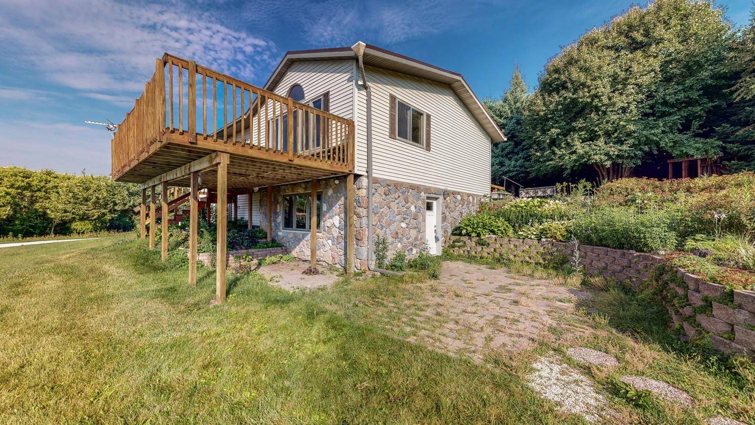 1920 10th AVE NE, Byron, MN 55920