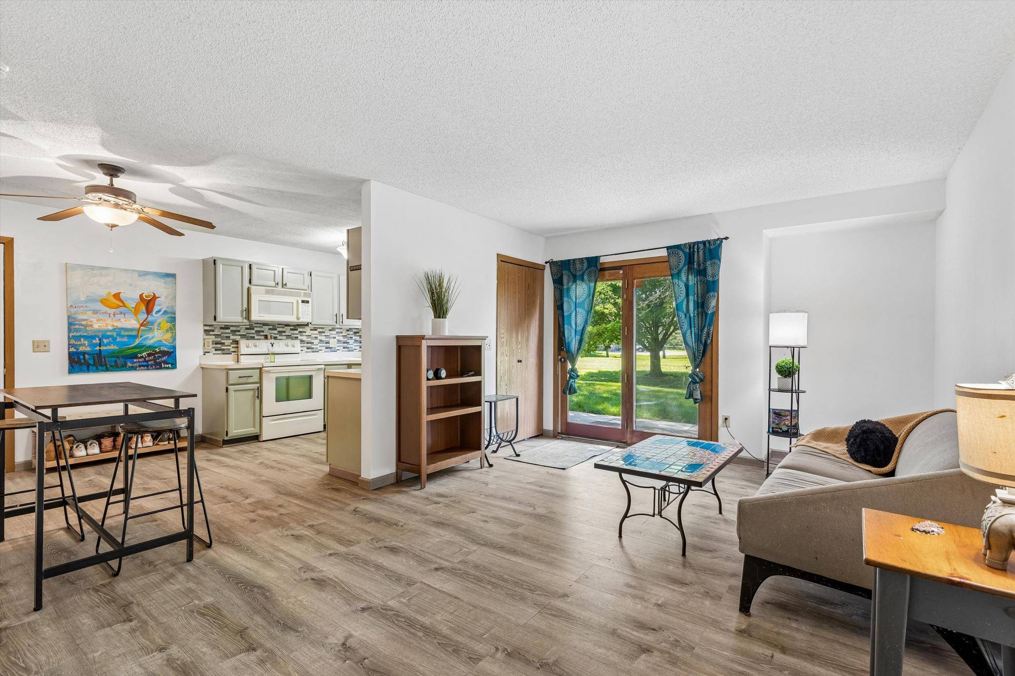12616 University AVE NW, Coon Rapids, MN 55448