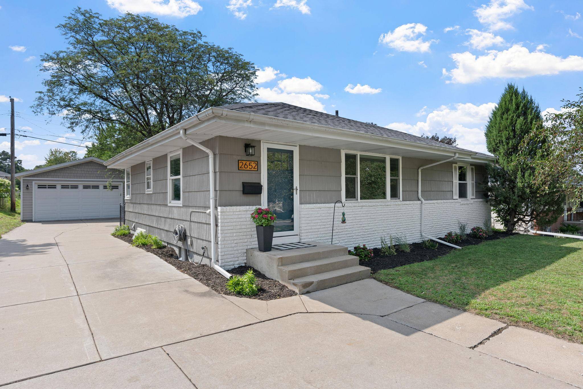 2652 Florida AVE S, Saint Louis Park, MN 55426