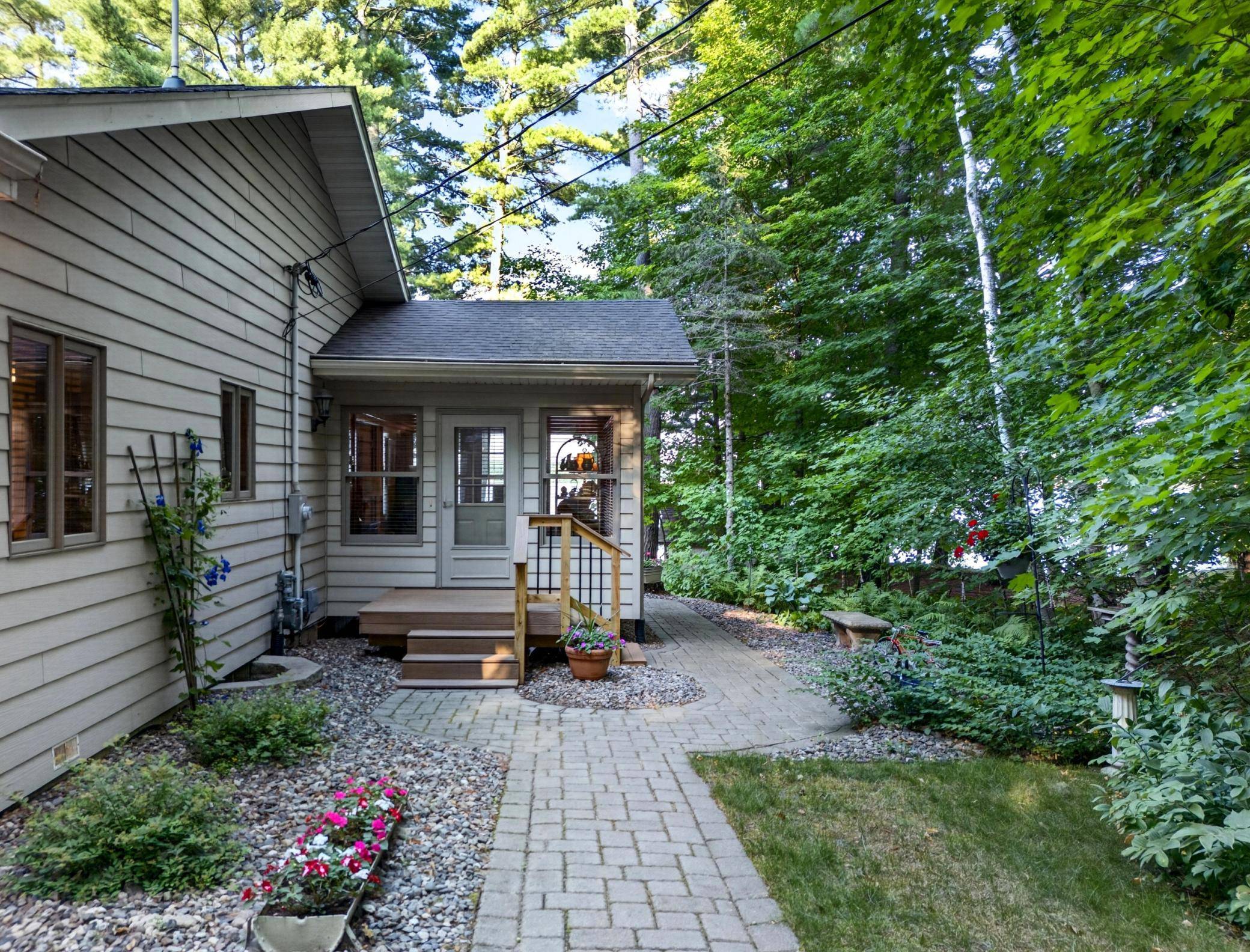22177 Ministers Point RD, Deerwood, MN 56444