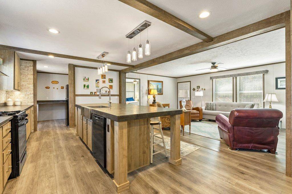 29977 Belgian DR, Breezy Point, MN 56472