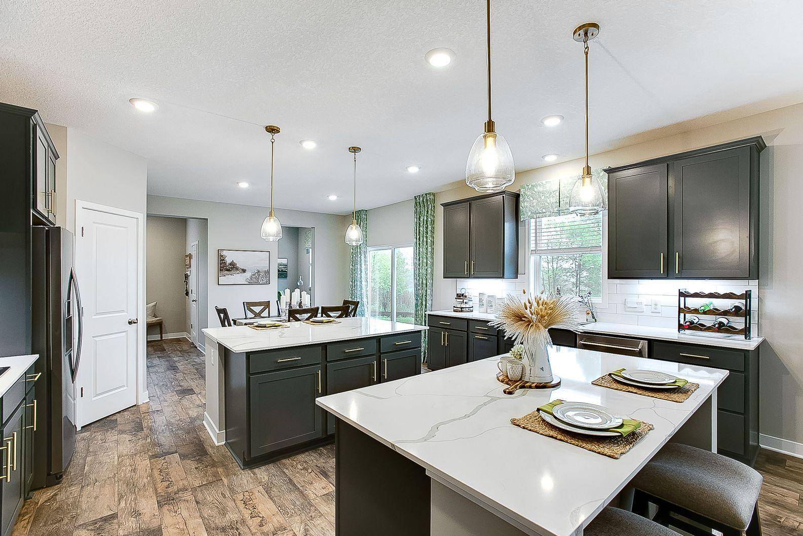 3792 Brookside DR, Chaska, MN 55318