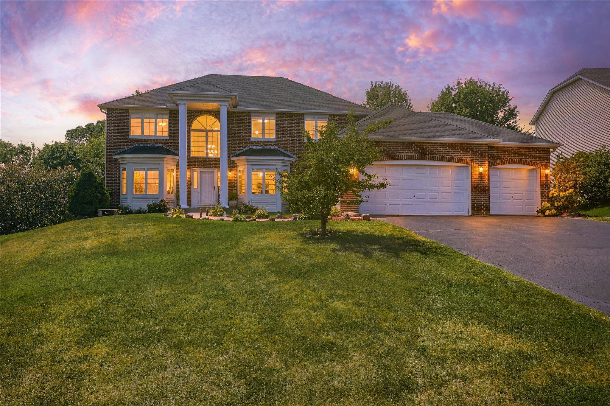 6262 Hedgecroft AVE S, Cottage Grove, MN 55016