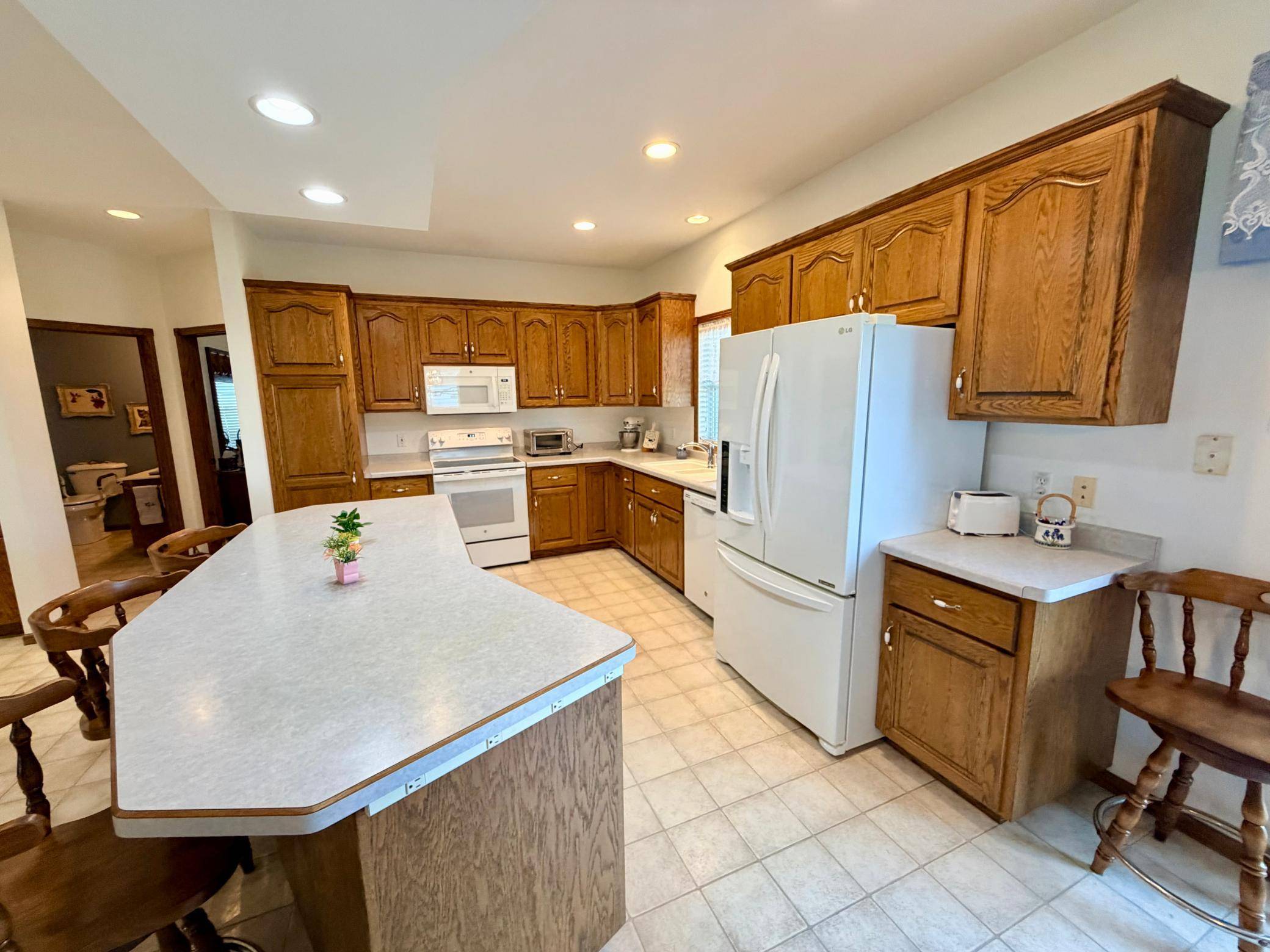 122 Lake Henry AVE S, Spring Hill, MN 56352