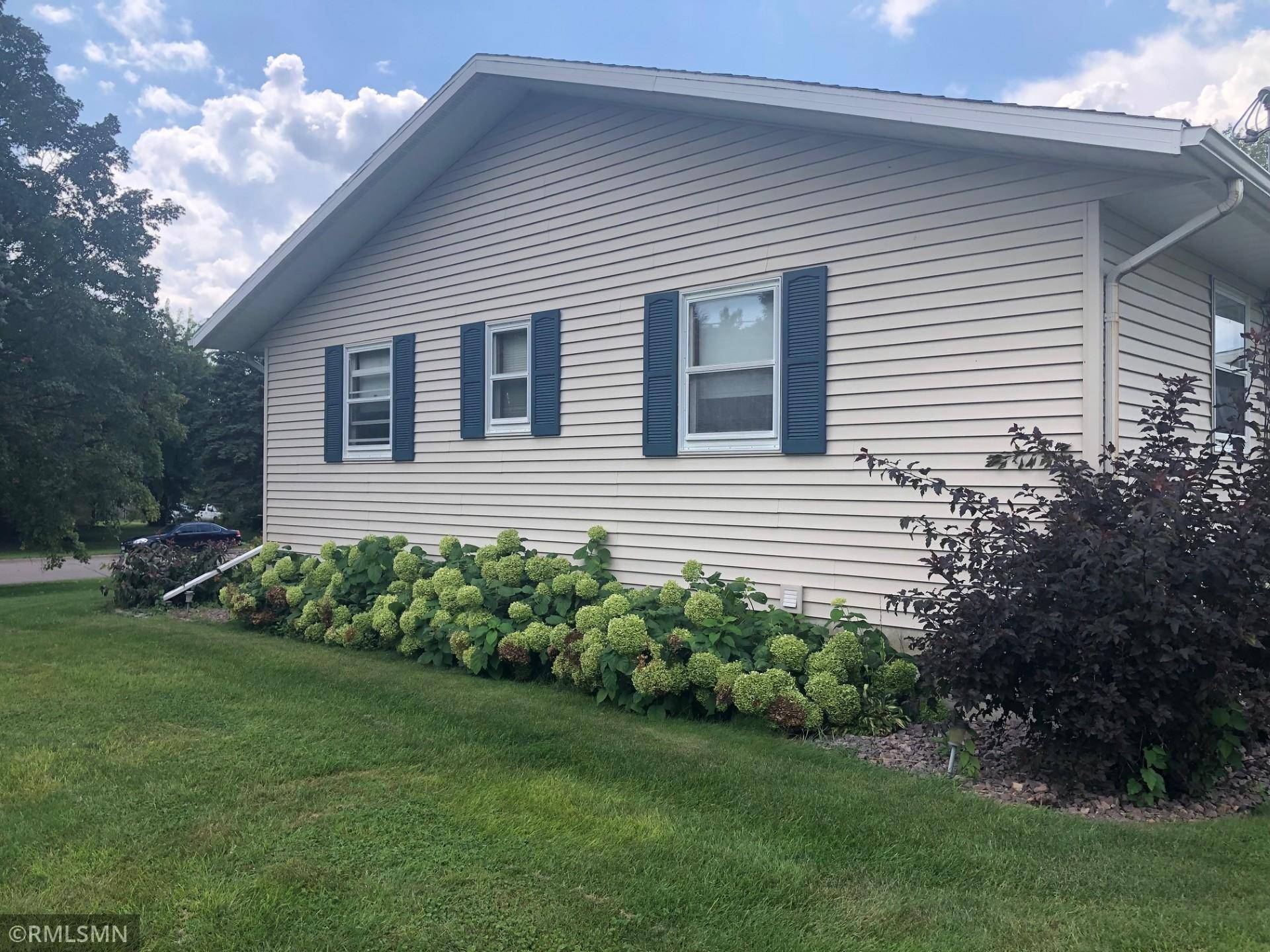 311 W Borden AVE, Buffalo Lake, MN 55314