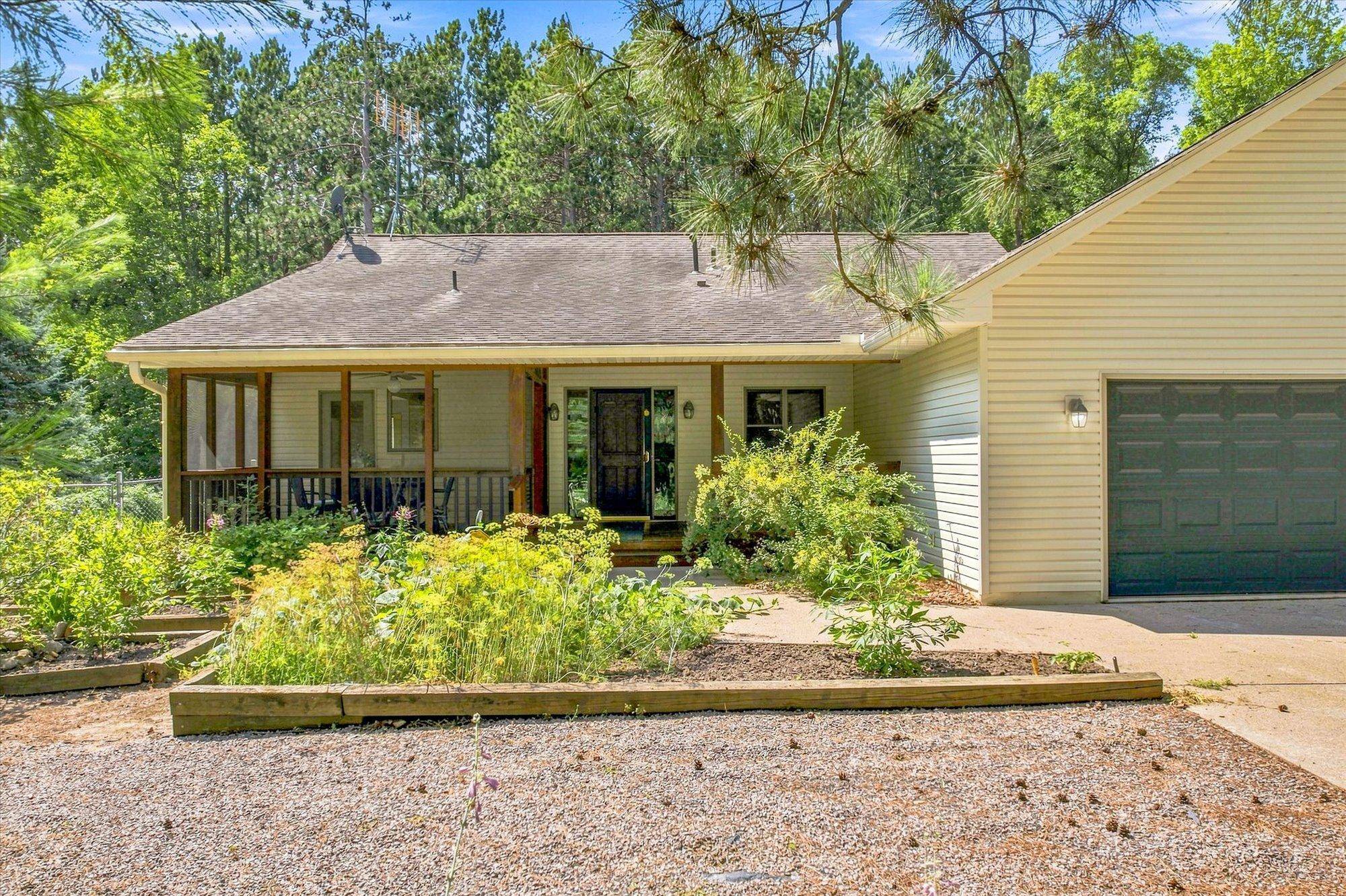 24167 Pine Tree TRL, Pine City, MN 55063
