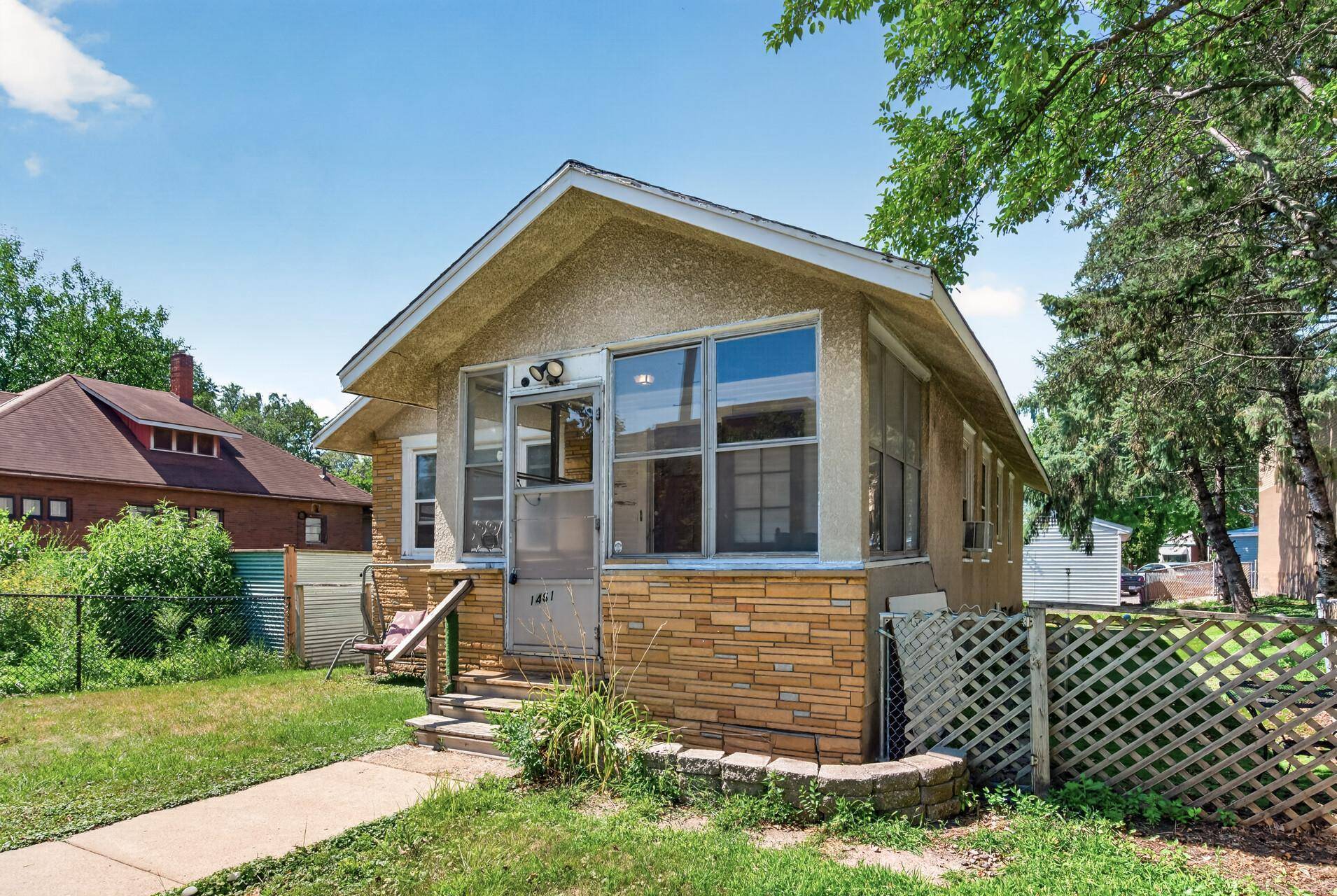 1461 7th ST W, Saint Paul, MN 55102