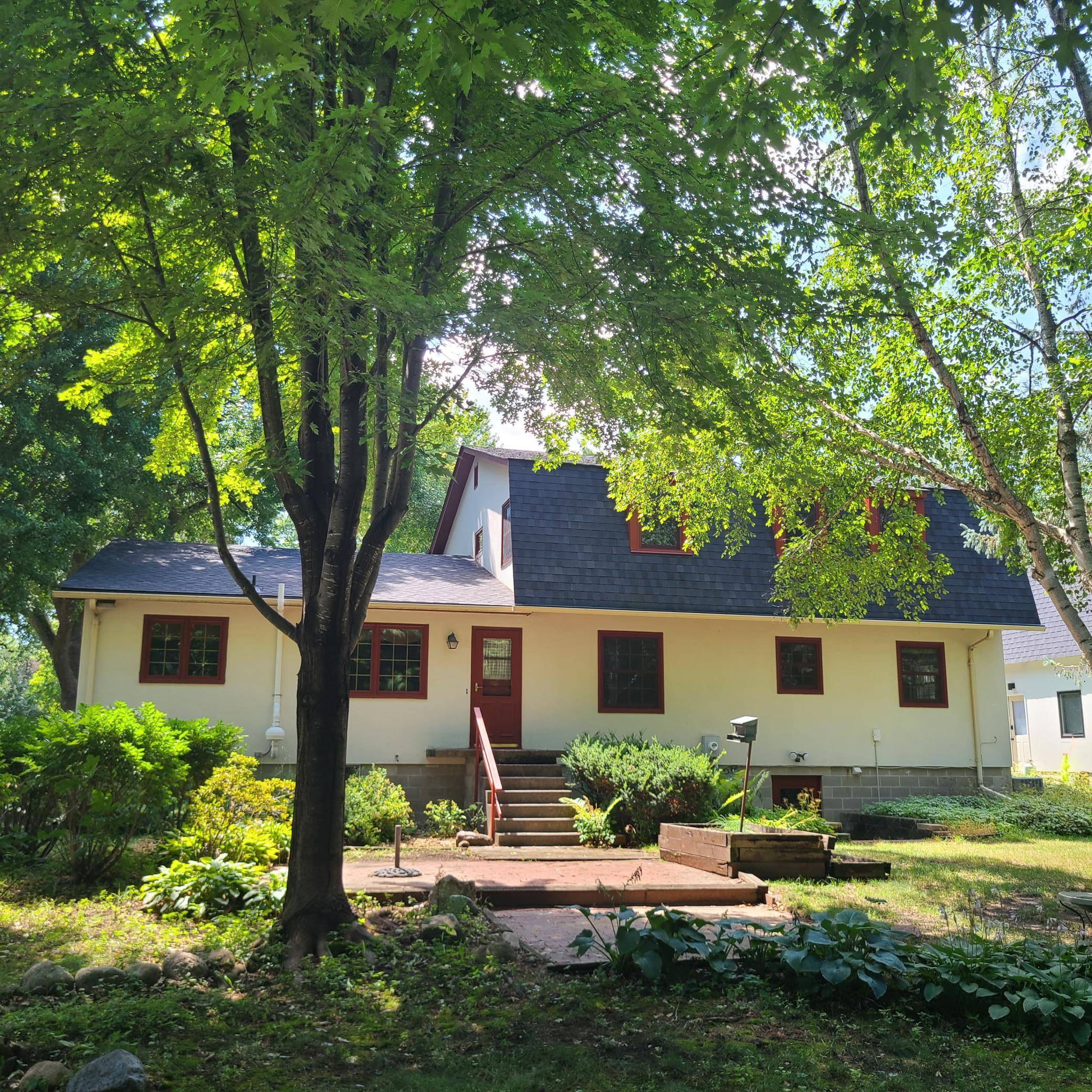 720 Highland AVE, Northfield, MN 55057