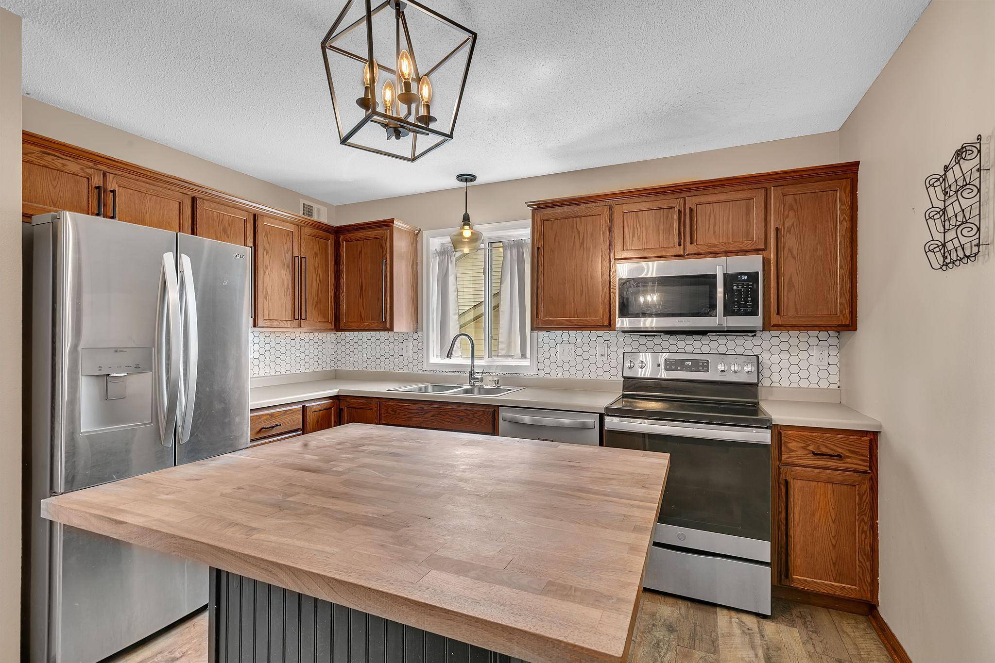 1070 Voyageur ST, Saint Cloud, MN 56303