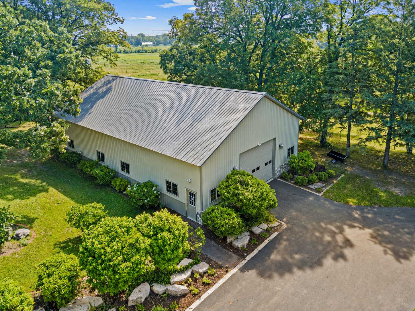 6300 Rolling Hills DR, Lino Lakes, MN 55110