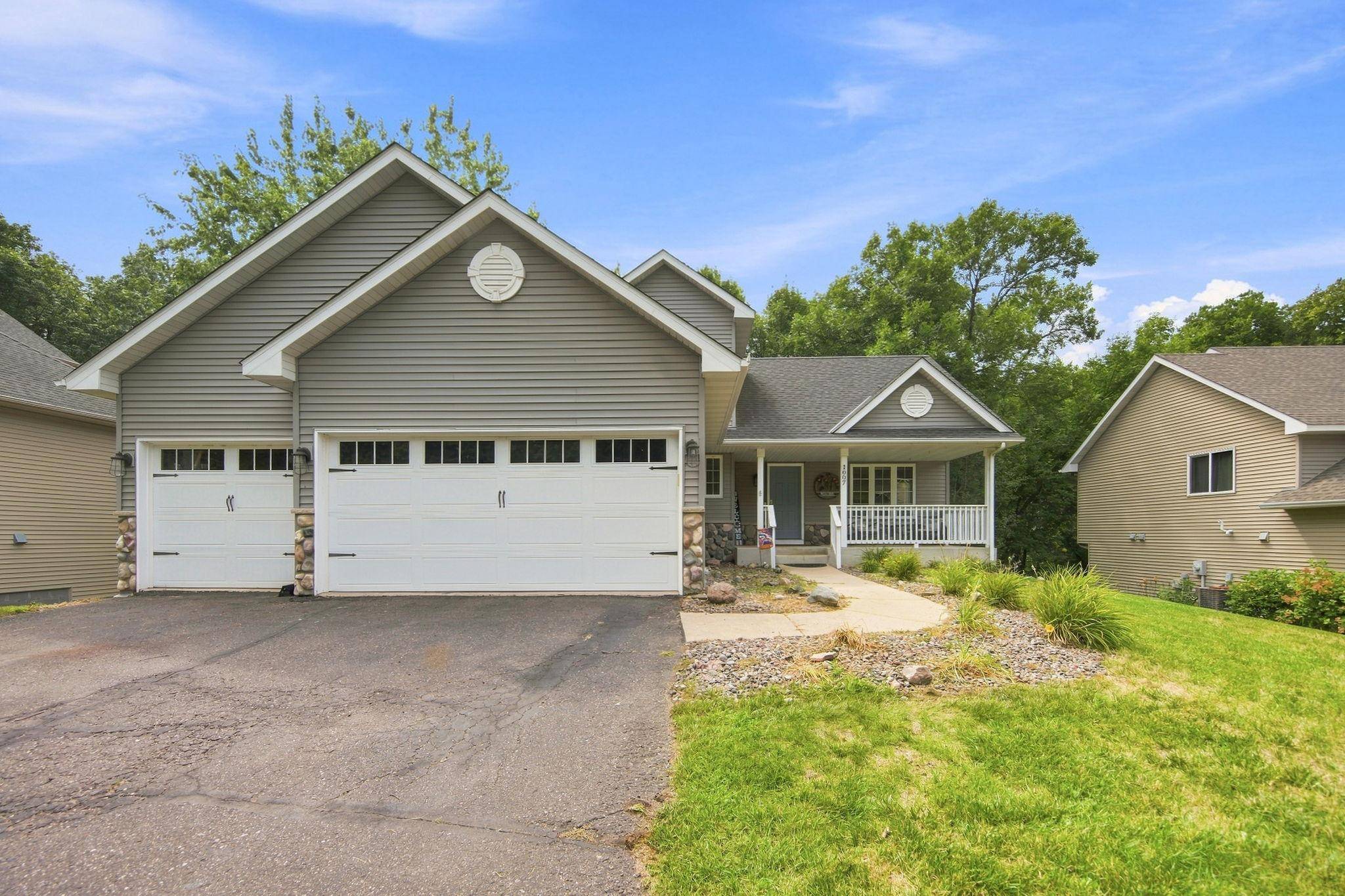 1007 3rd AVE NW, Buffalo, MN 55313