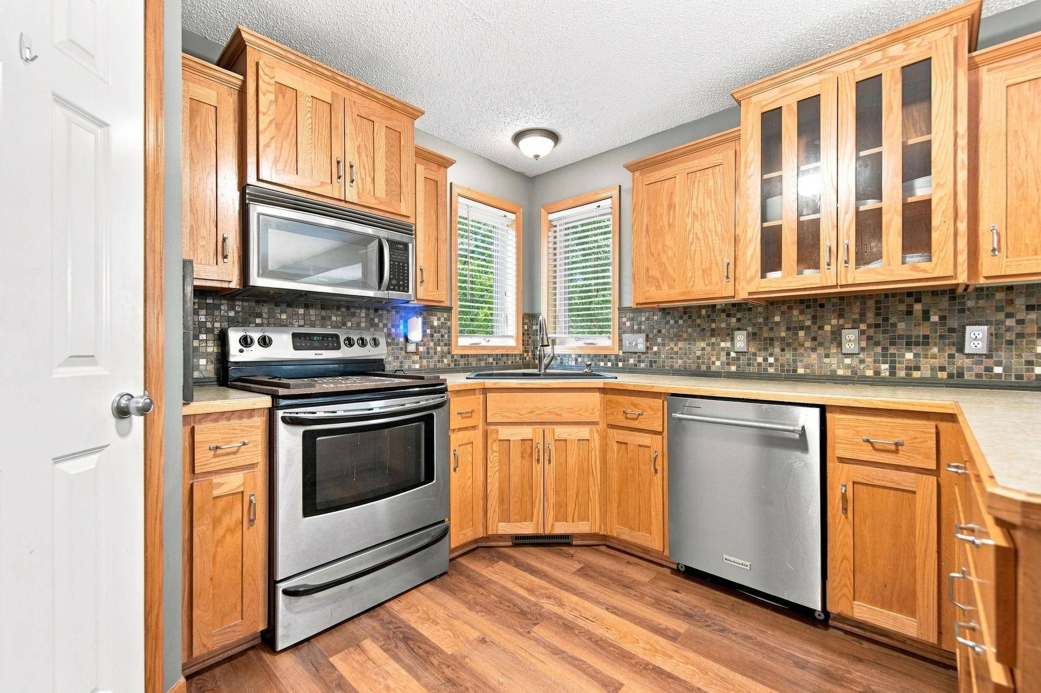 1007 3rd AVE NW, Buffalo, MN 55313