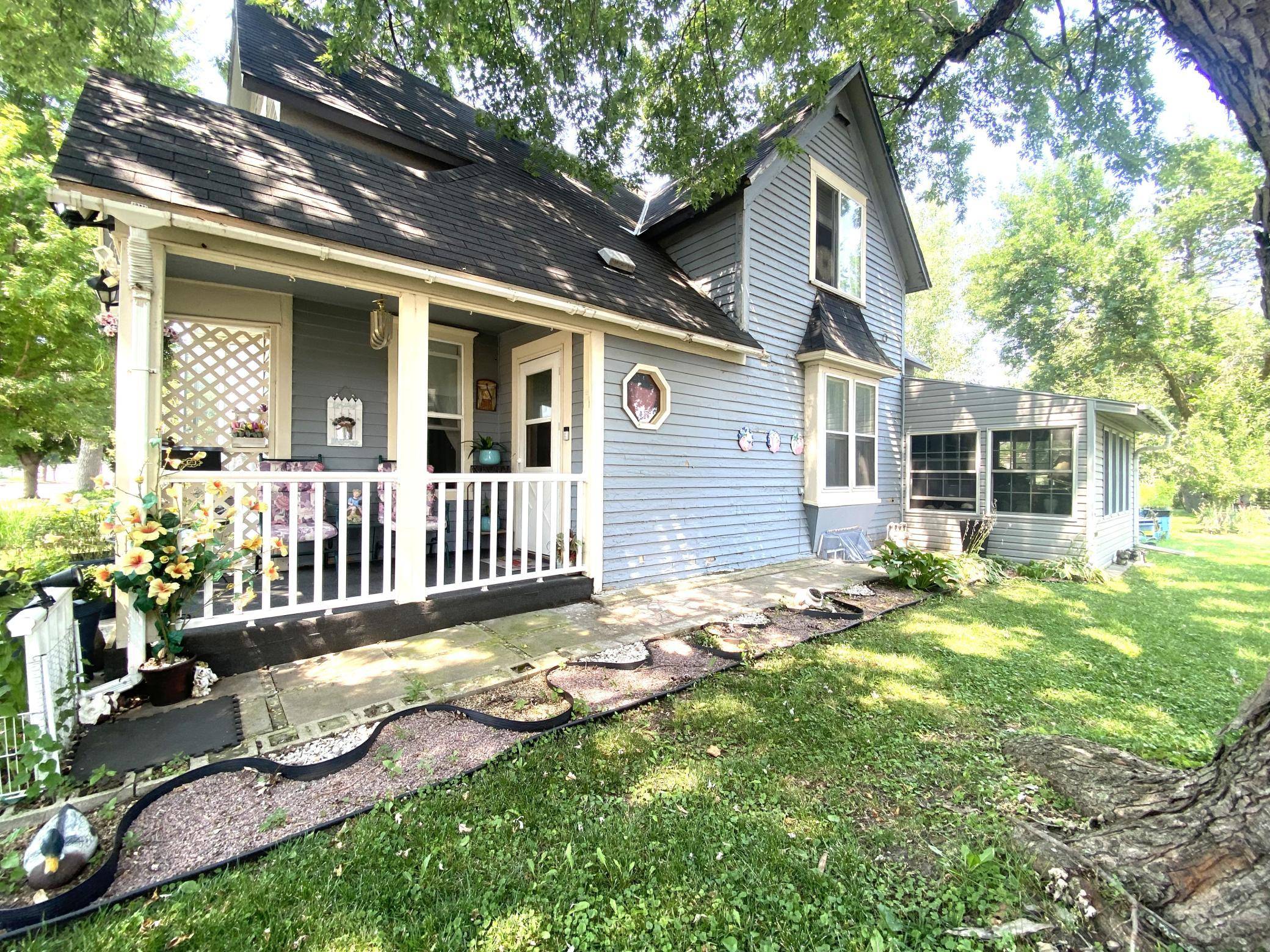 640 11th ST, Windom, MN 56101