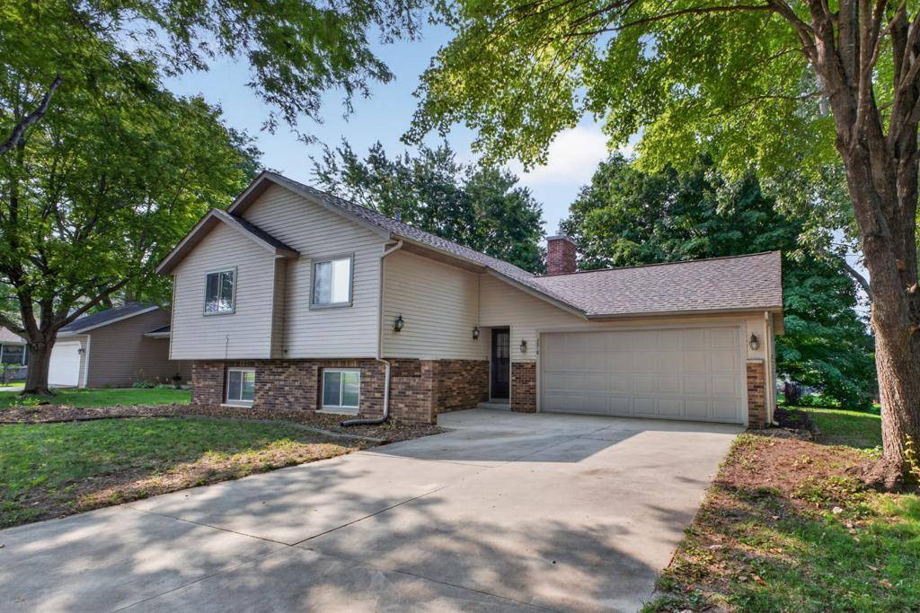 2818 26th ST NW, Rochester, MN 55901