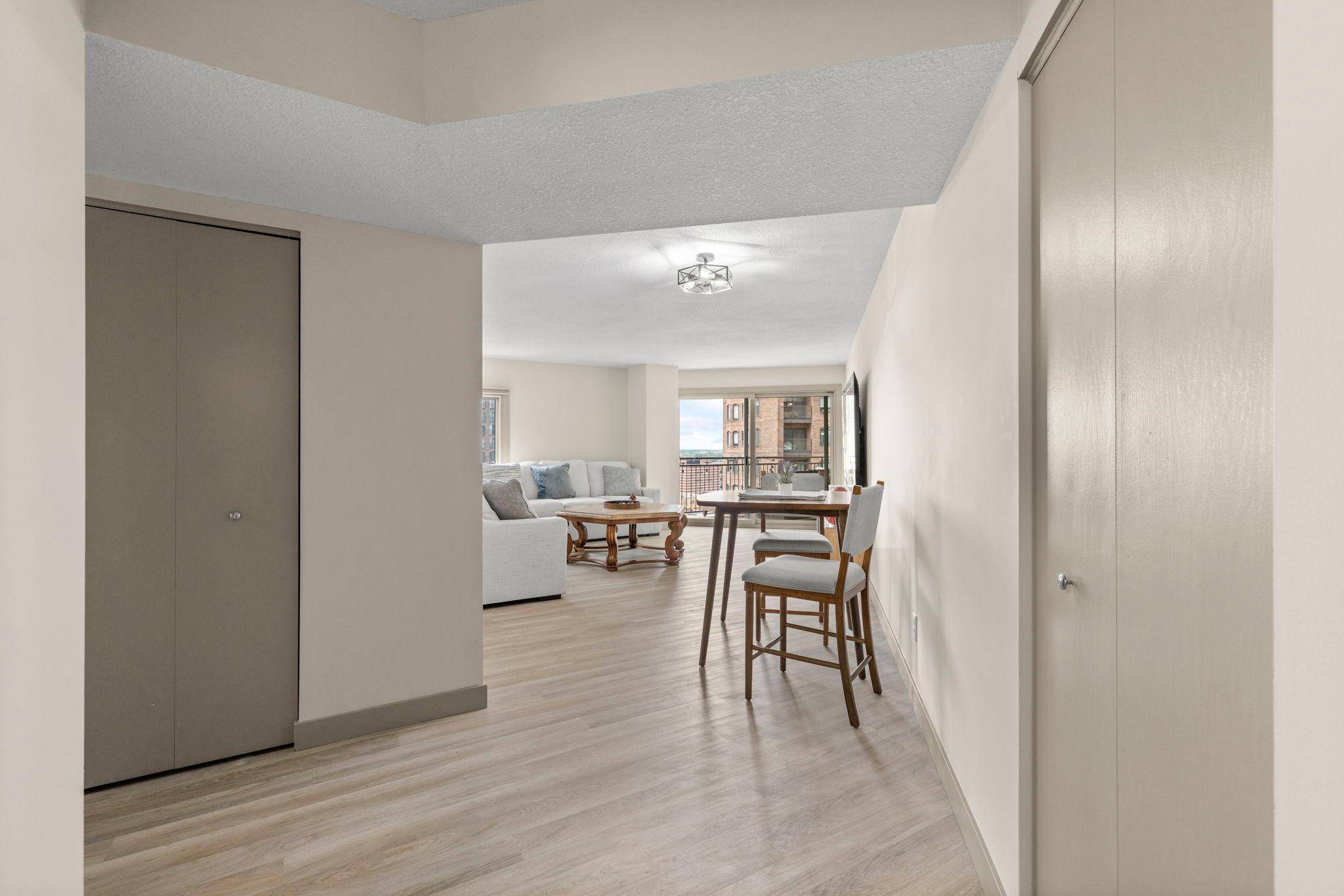 1225 Lasalle AVE #1502, Minneapolis, MN 55403