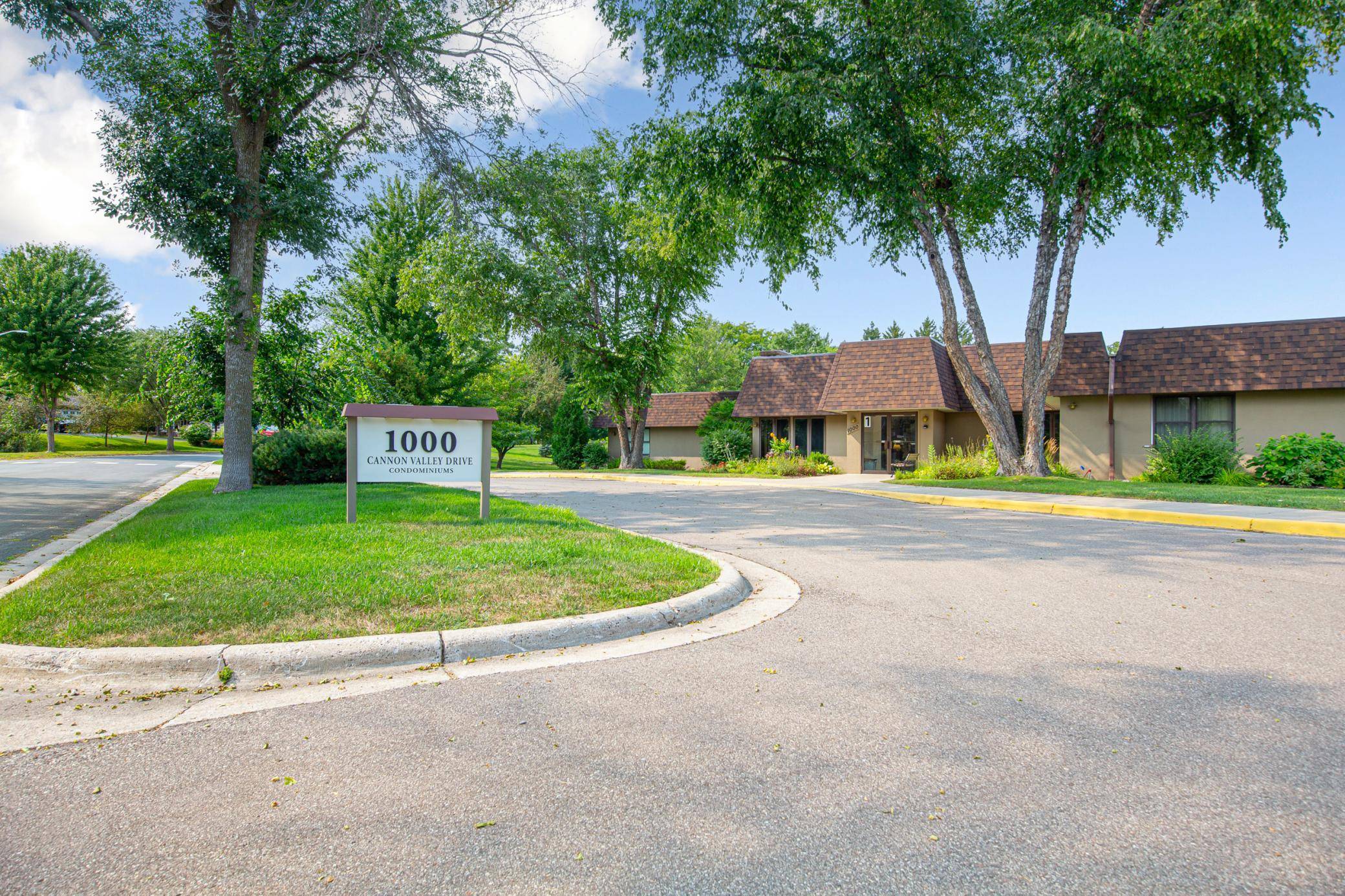 1000 Cannon Valley DR E #124, Northfield, MN 55057