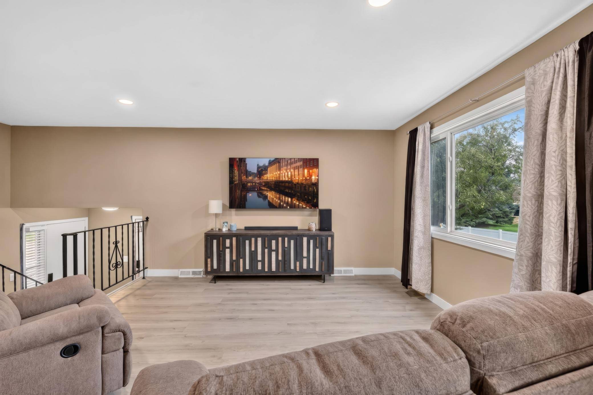 7810 Idaho LN N, Brooklyn Park, MN 55445