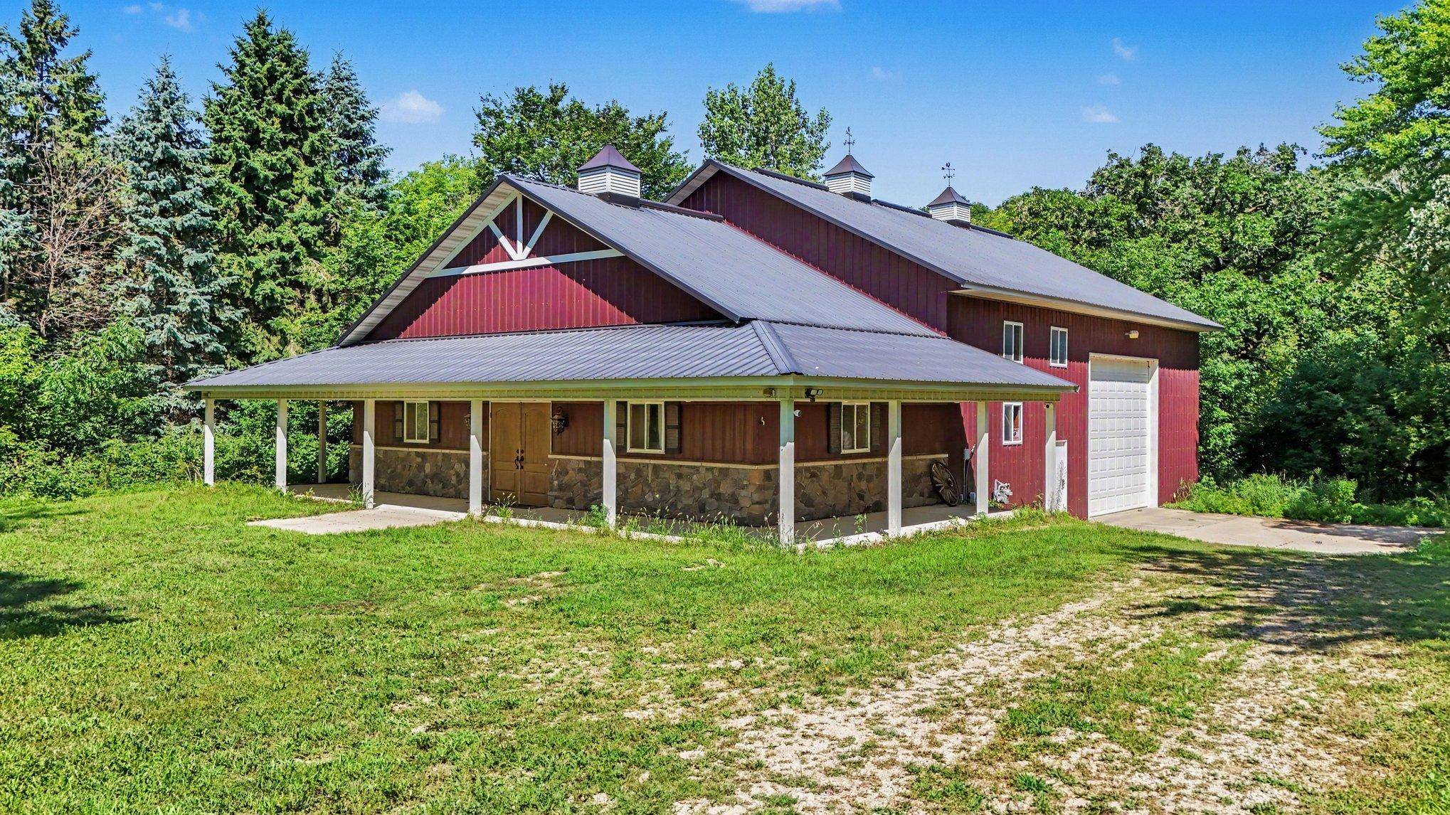 8920 E 250th ST, Elko New Market, MN 55020