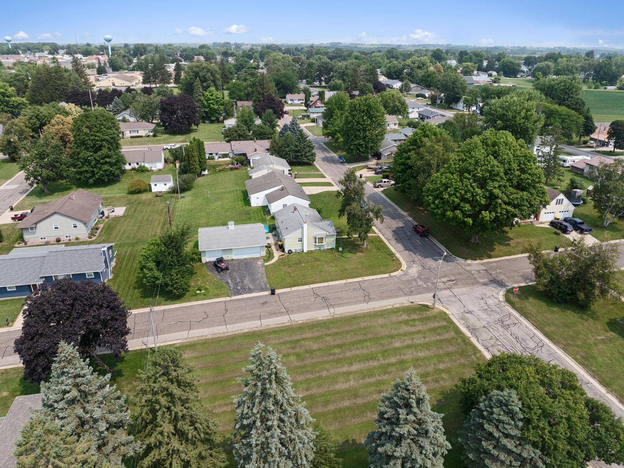 418 Monroe ST E, Caledonia, MN 55921