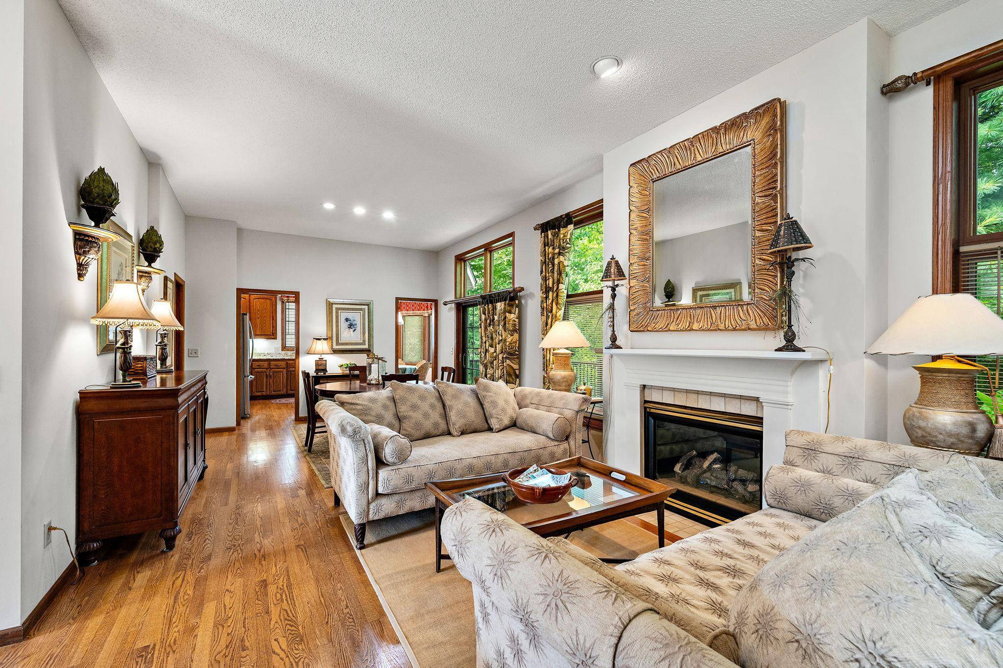 4678 Aspen Ridge CIR, Eagan, MN 55122