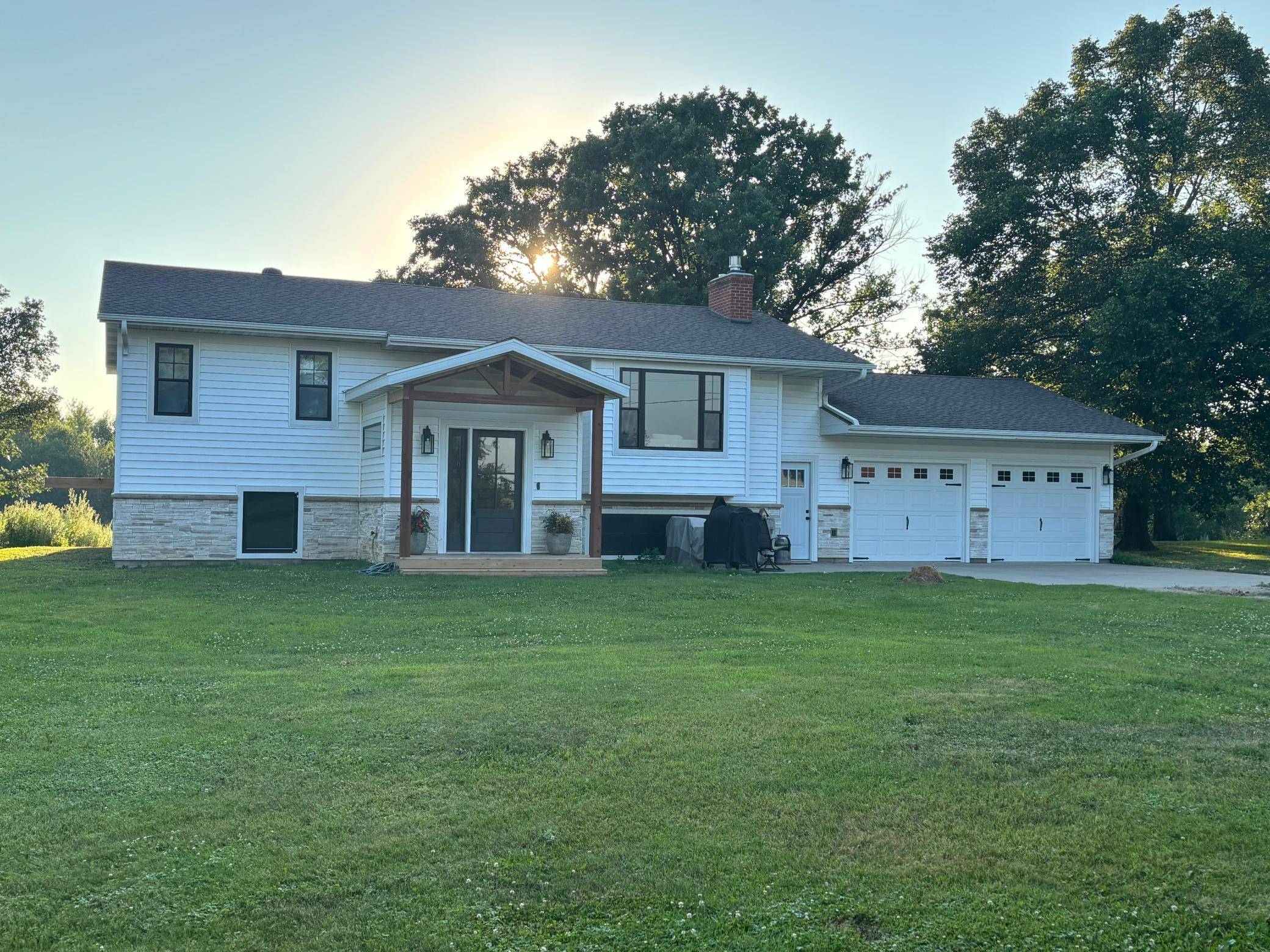 330 5th ST, Bluffton, MN 56518