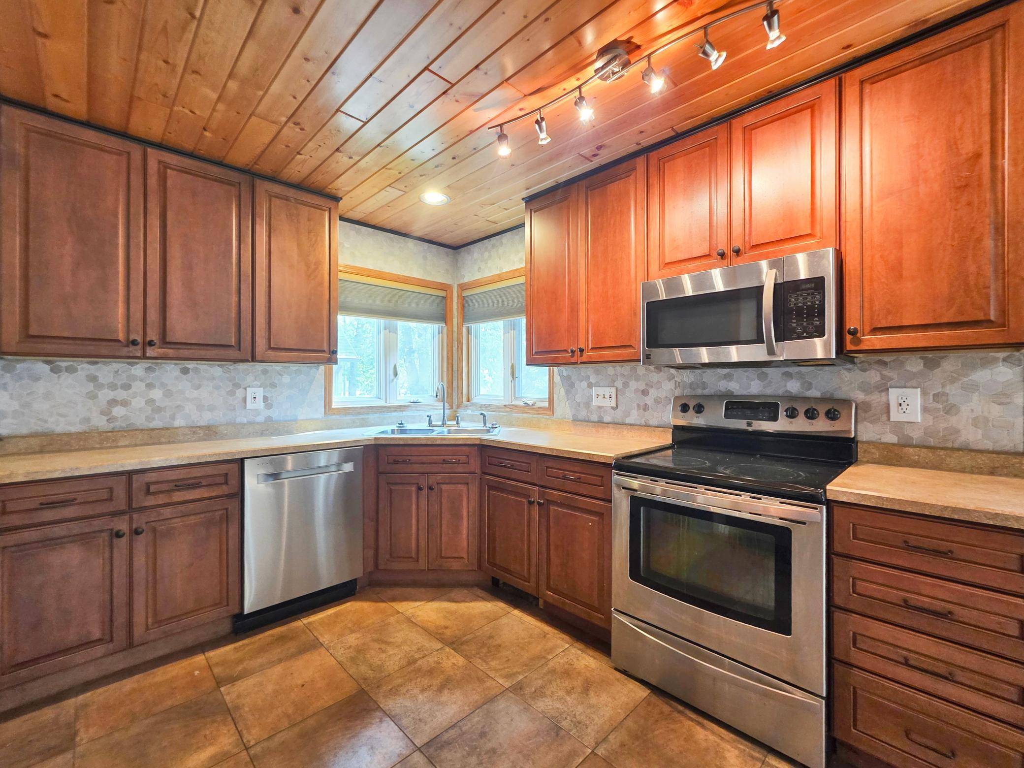 326 11th ST N, Breckenridge, MN 56520