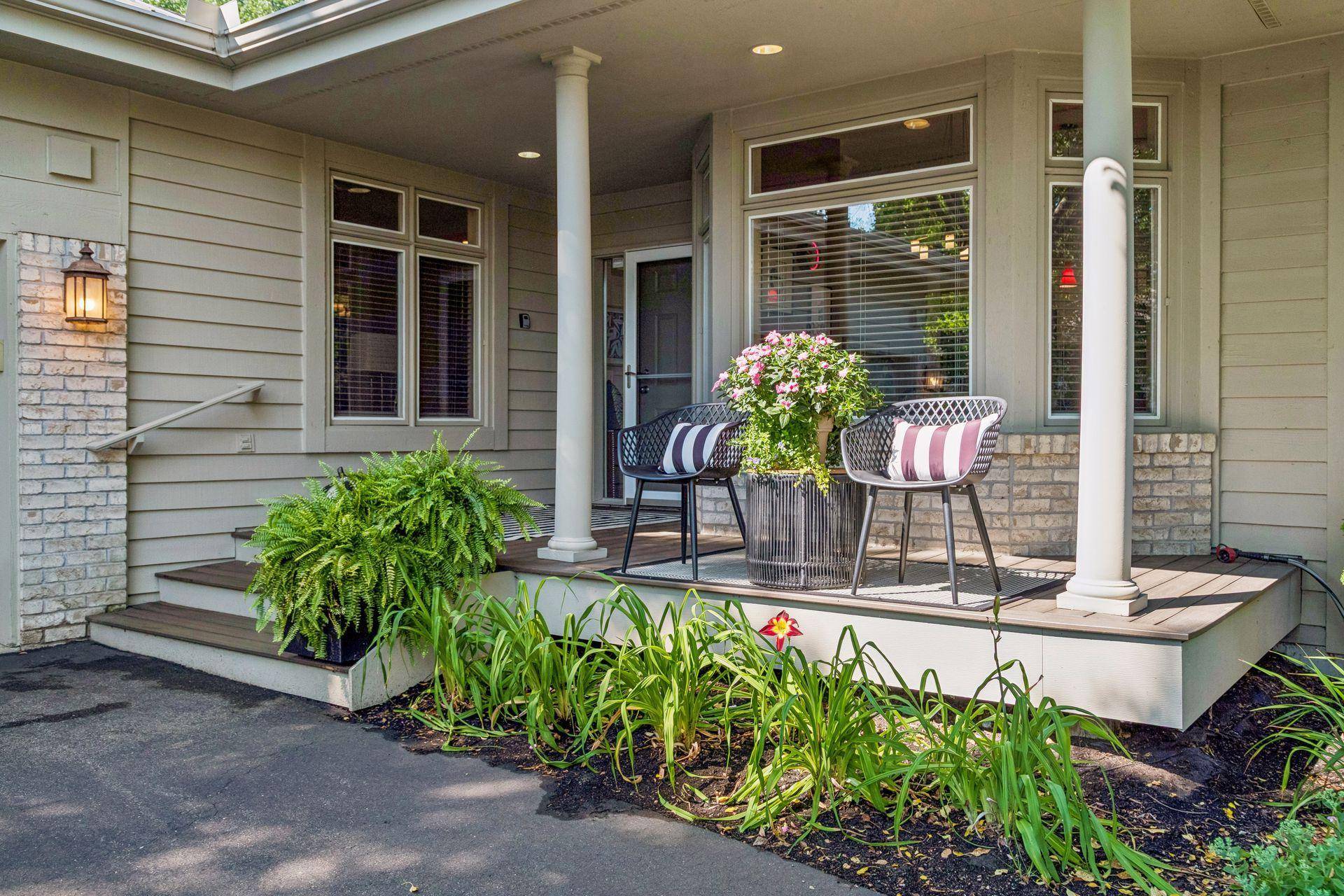 8950 Hilloway RD, Eden Prairie, MN 55347