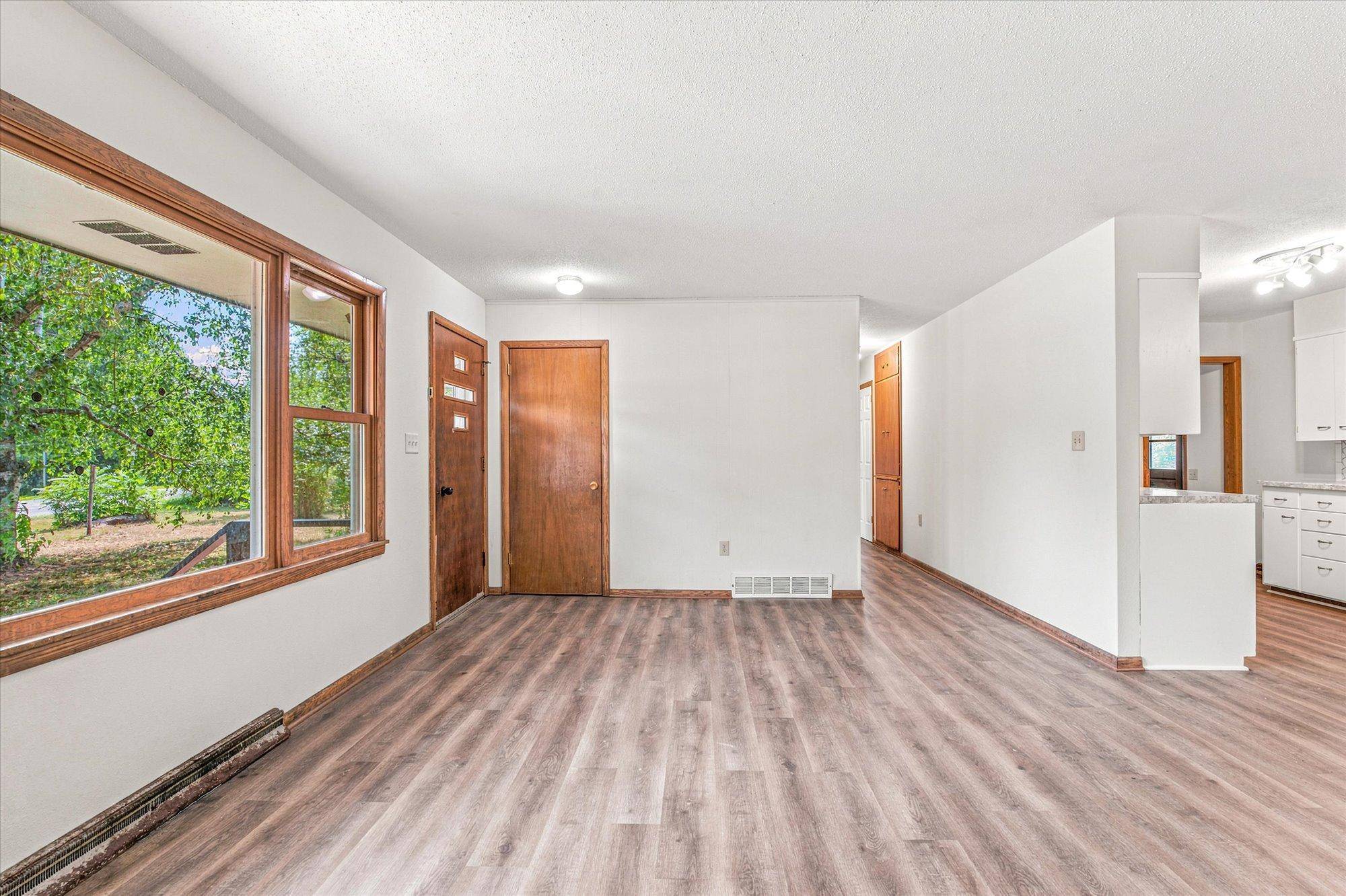 702 Power AVE S, Hinckley, MN 55037