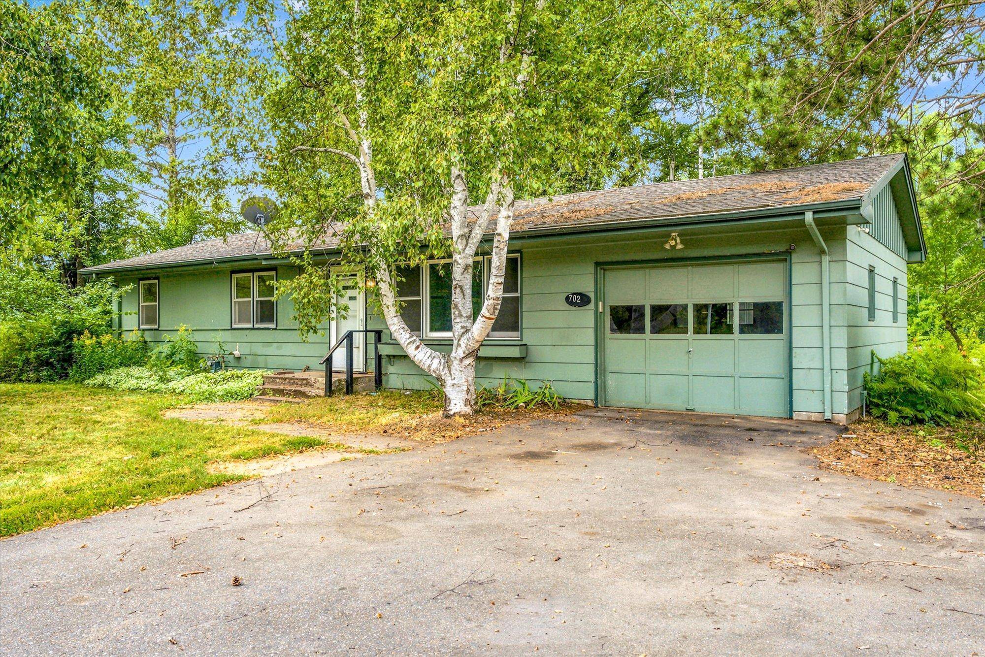 702 Power AVE S, Hinckley, MN 55037