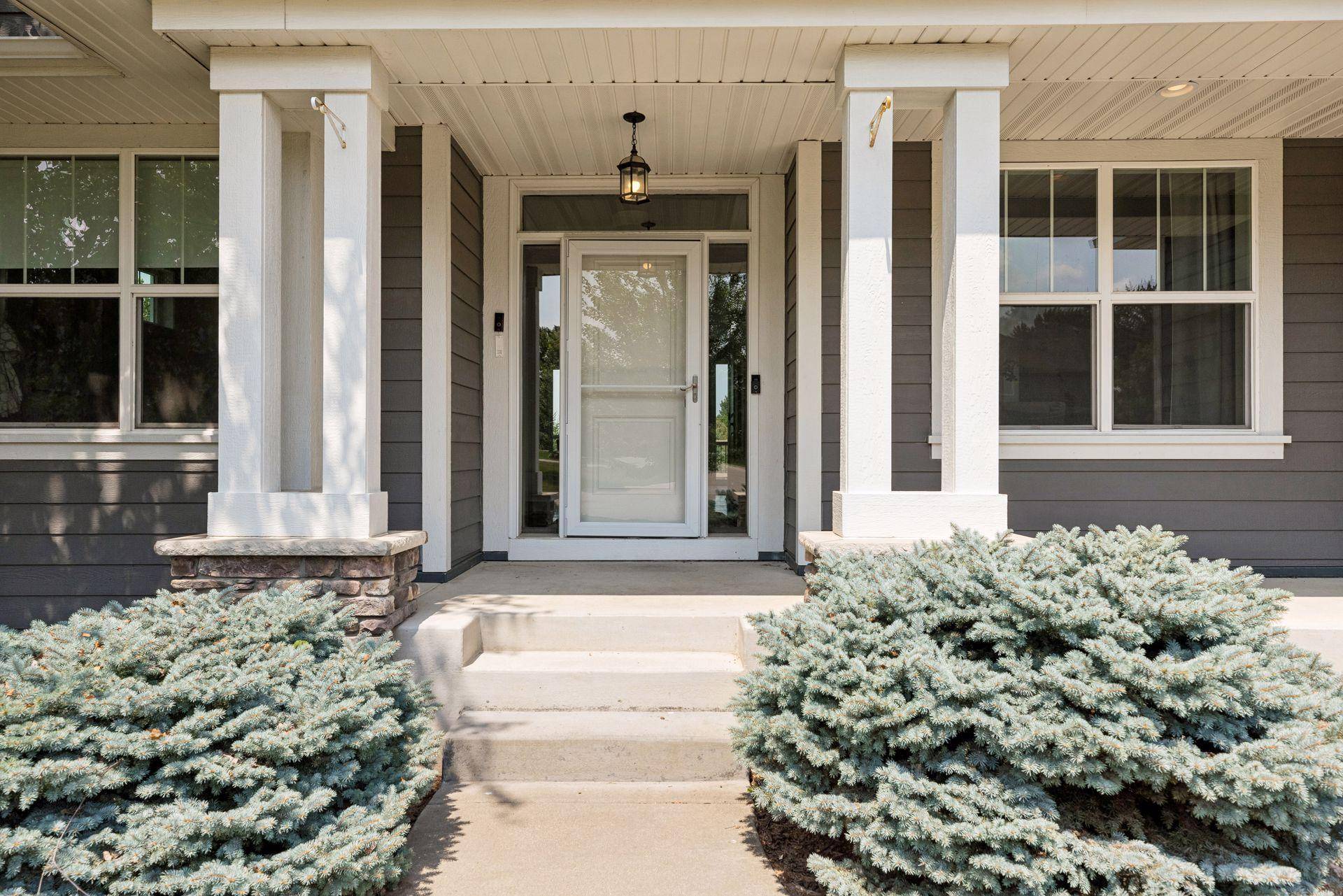 9080 Princeton CIR, Woodbury, MN 55125