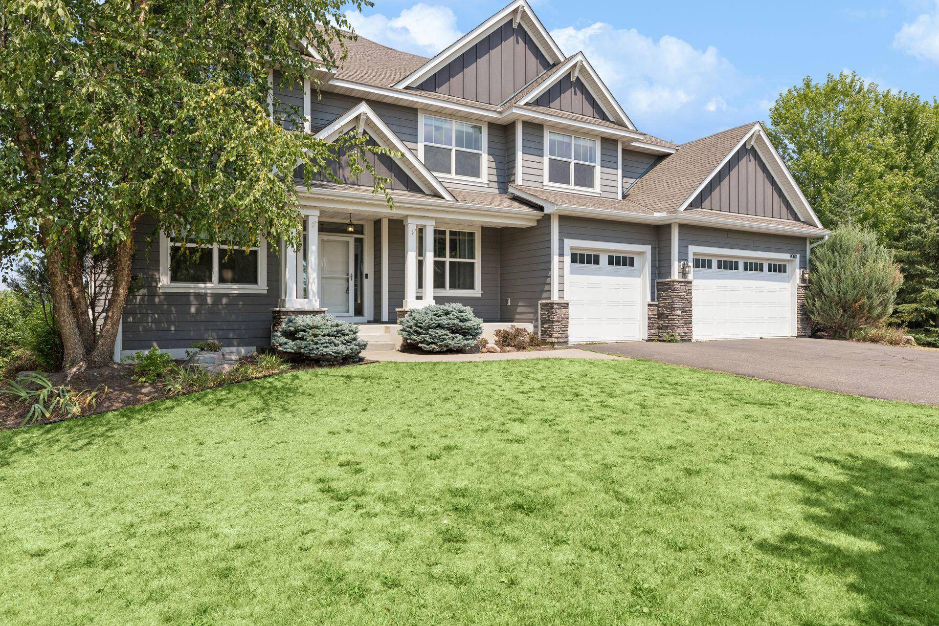 9080 Princeton CIR, Woodbury, MN 55125
