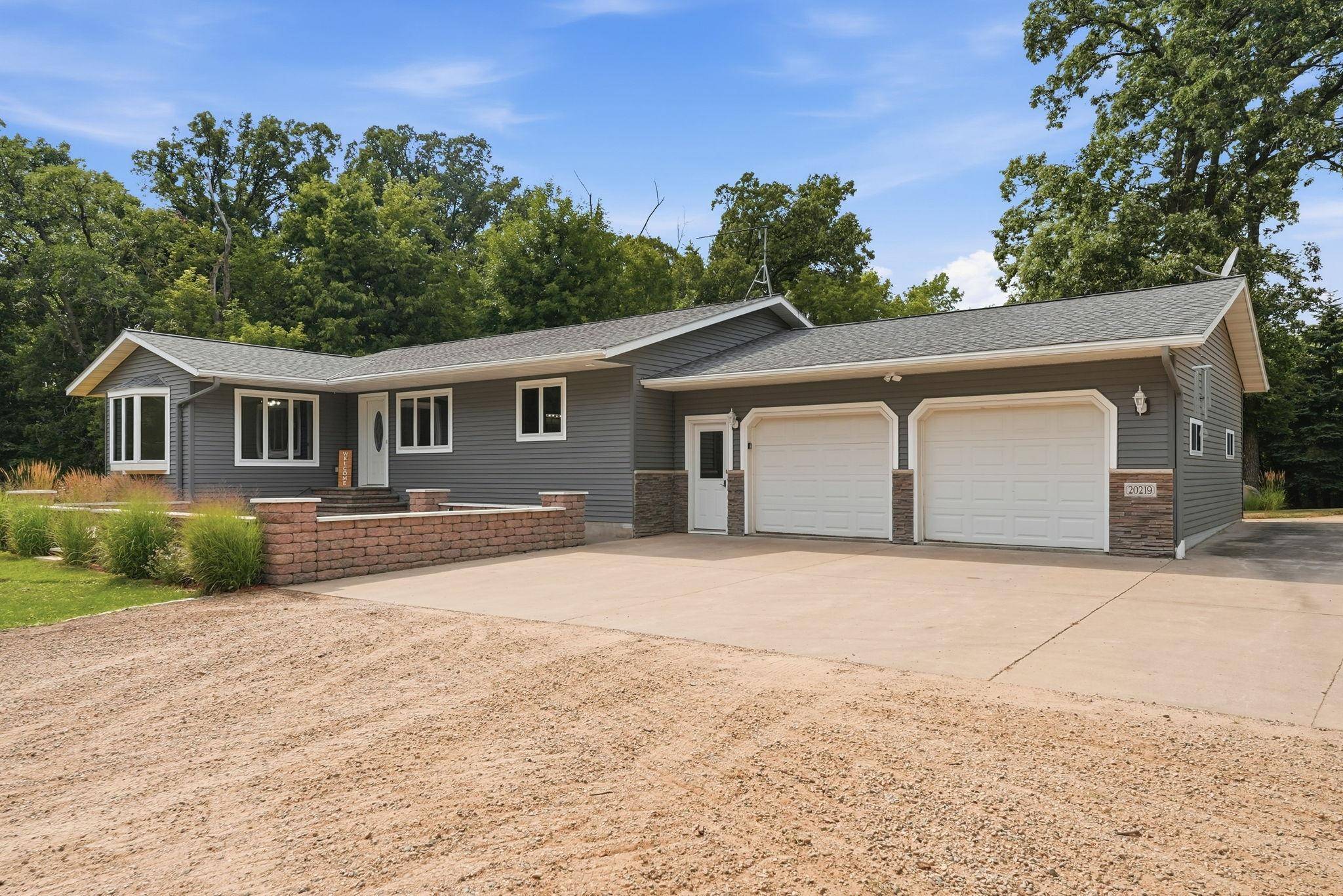 20219 Co Rd 197, Belgrade, MN 56312