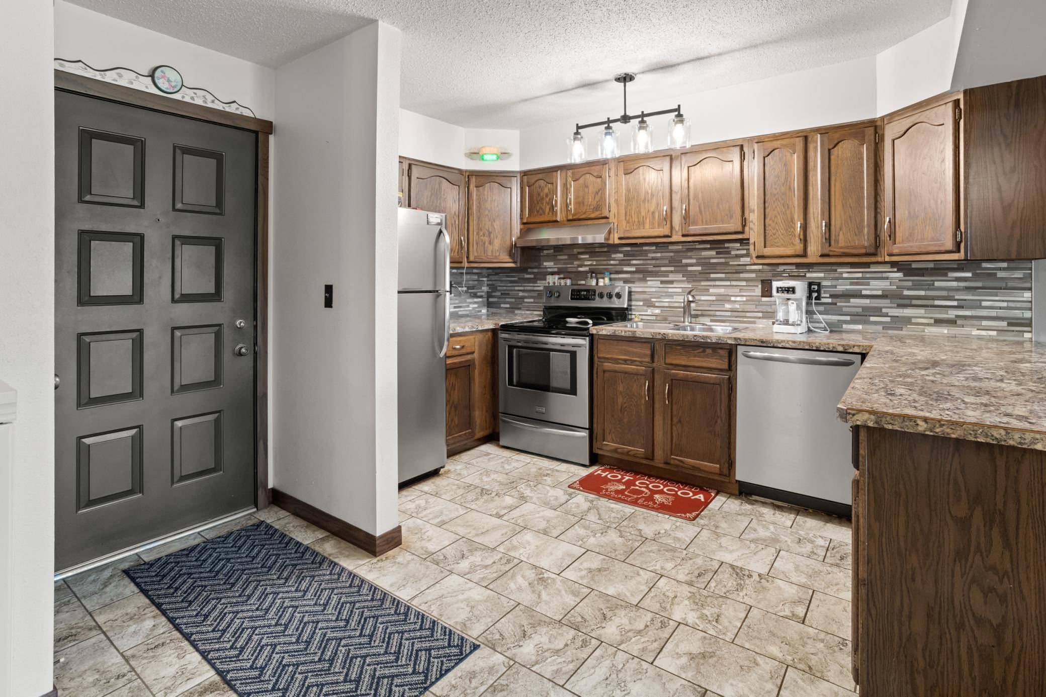 2402 18th ST S #2, Fargo, ND 58103