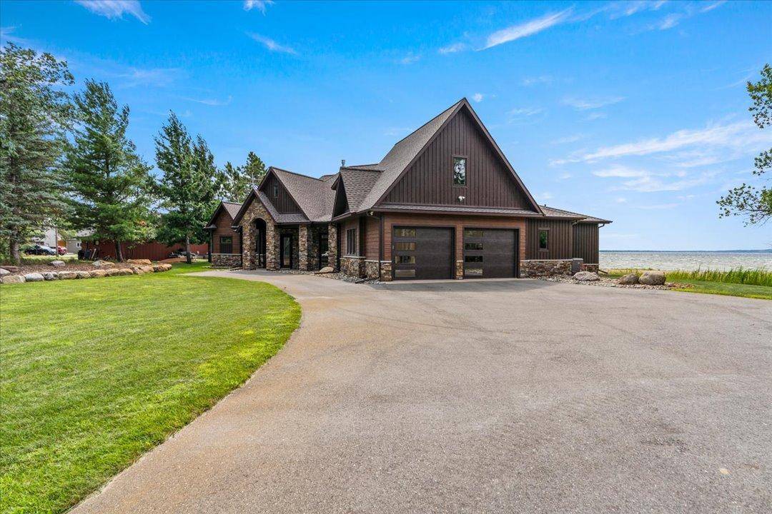 12583 N Pelican LN, Merrifield, MN 56465
